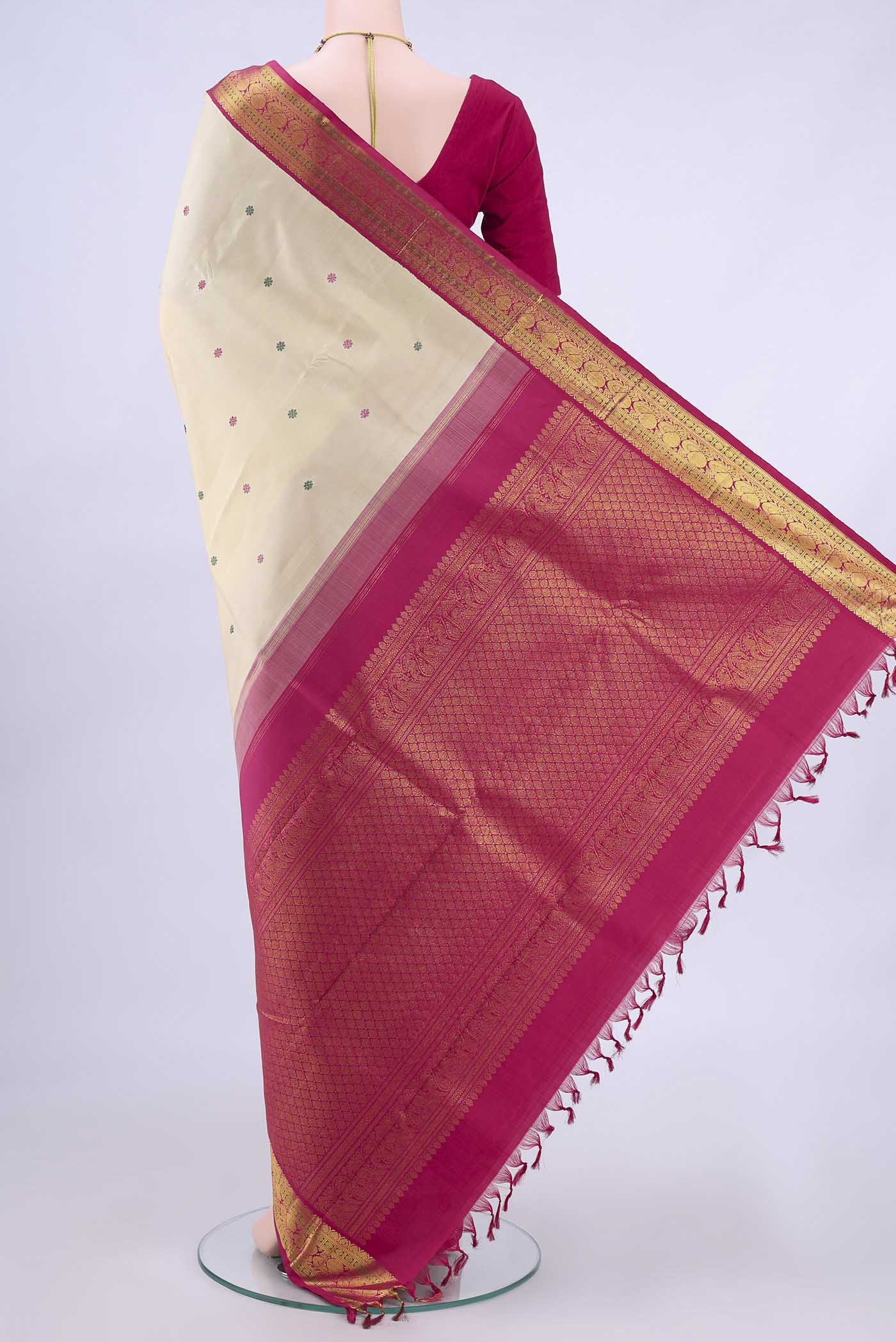 pallu body