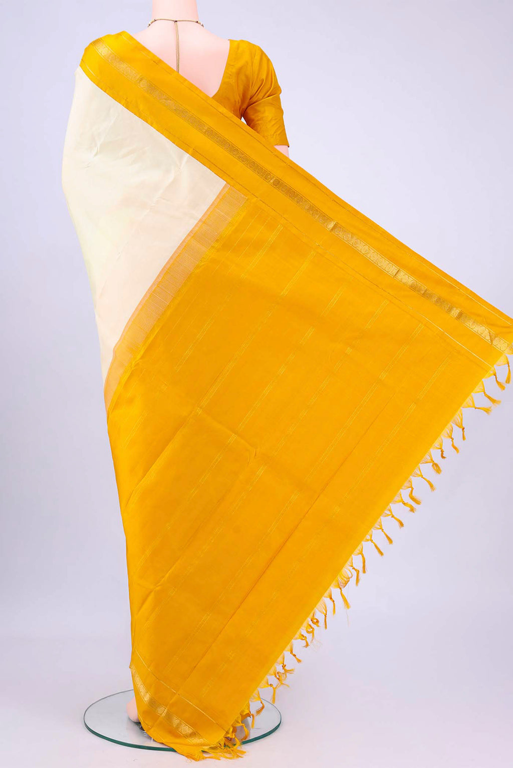 pallu body
