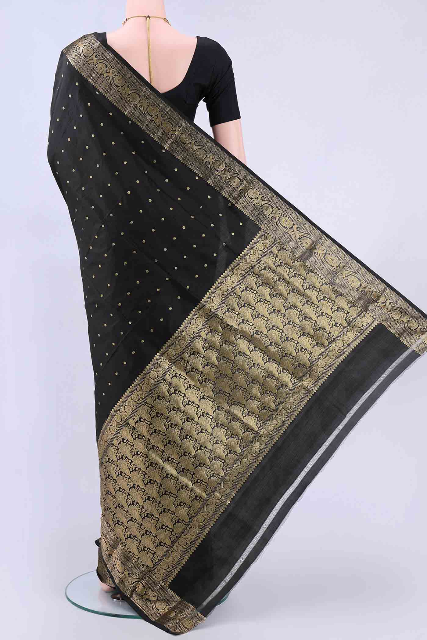 pallu body