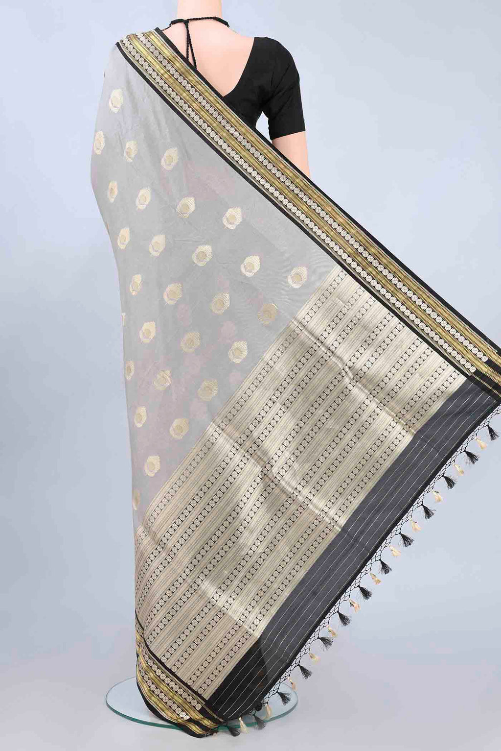 pallu body