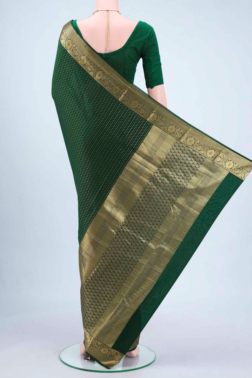 pallu body
