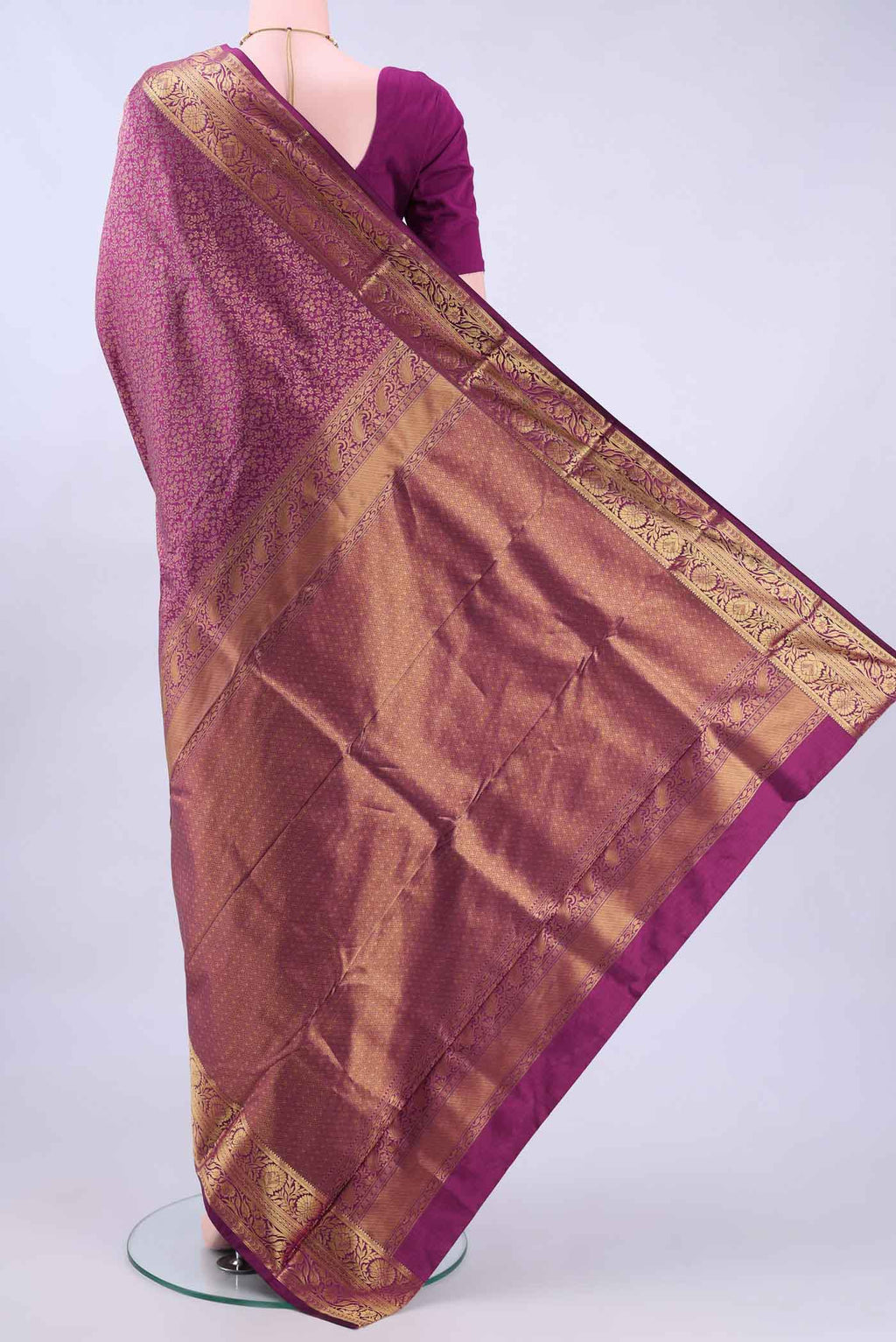 pallu body