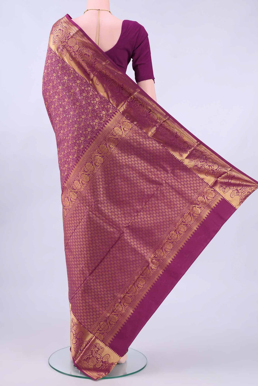 pallu body