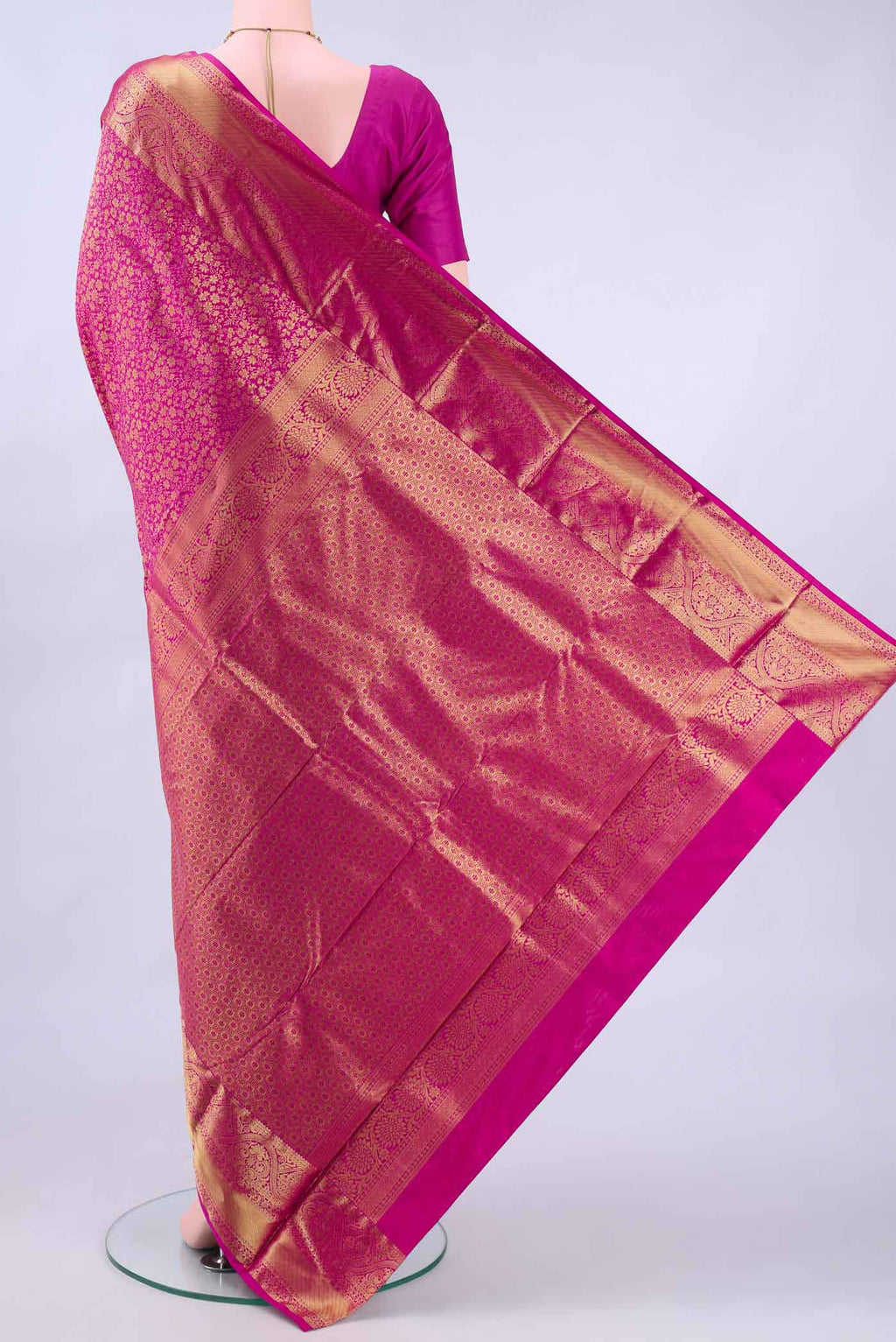 pallu body