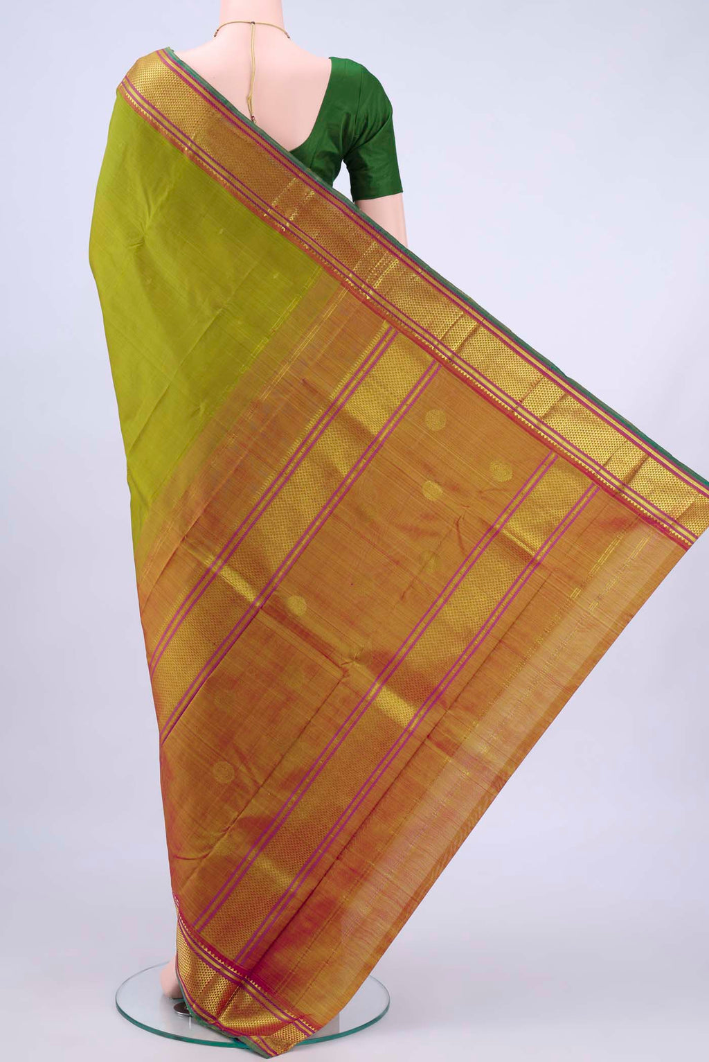 pallu body