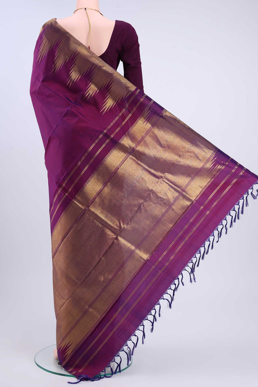 pallu body
