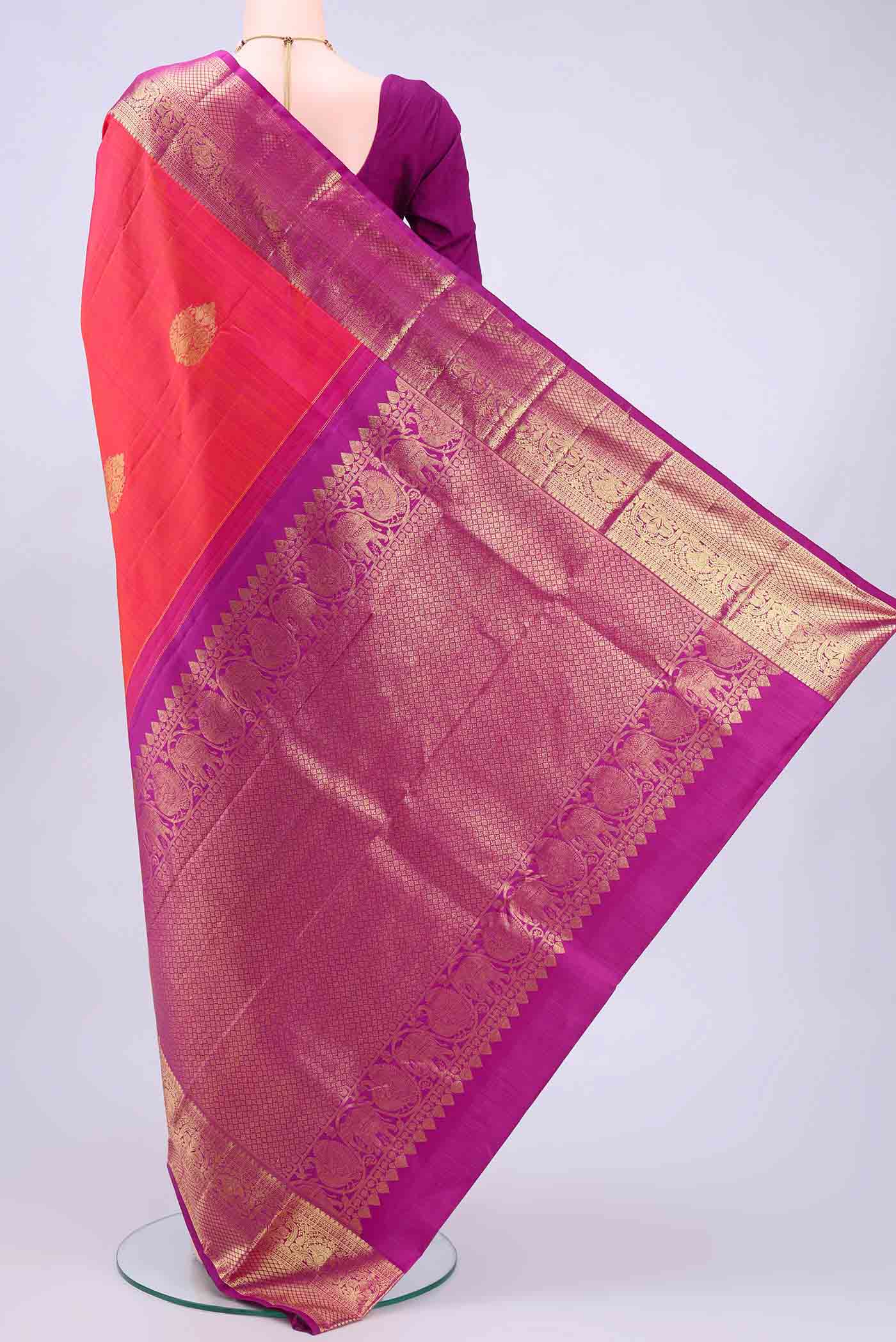 pallu body