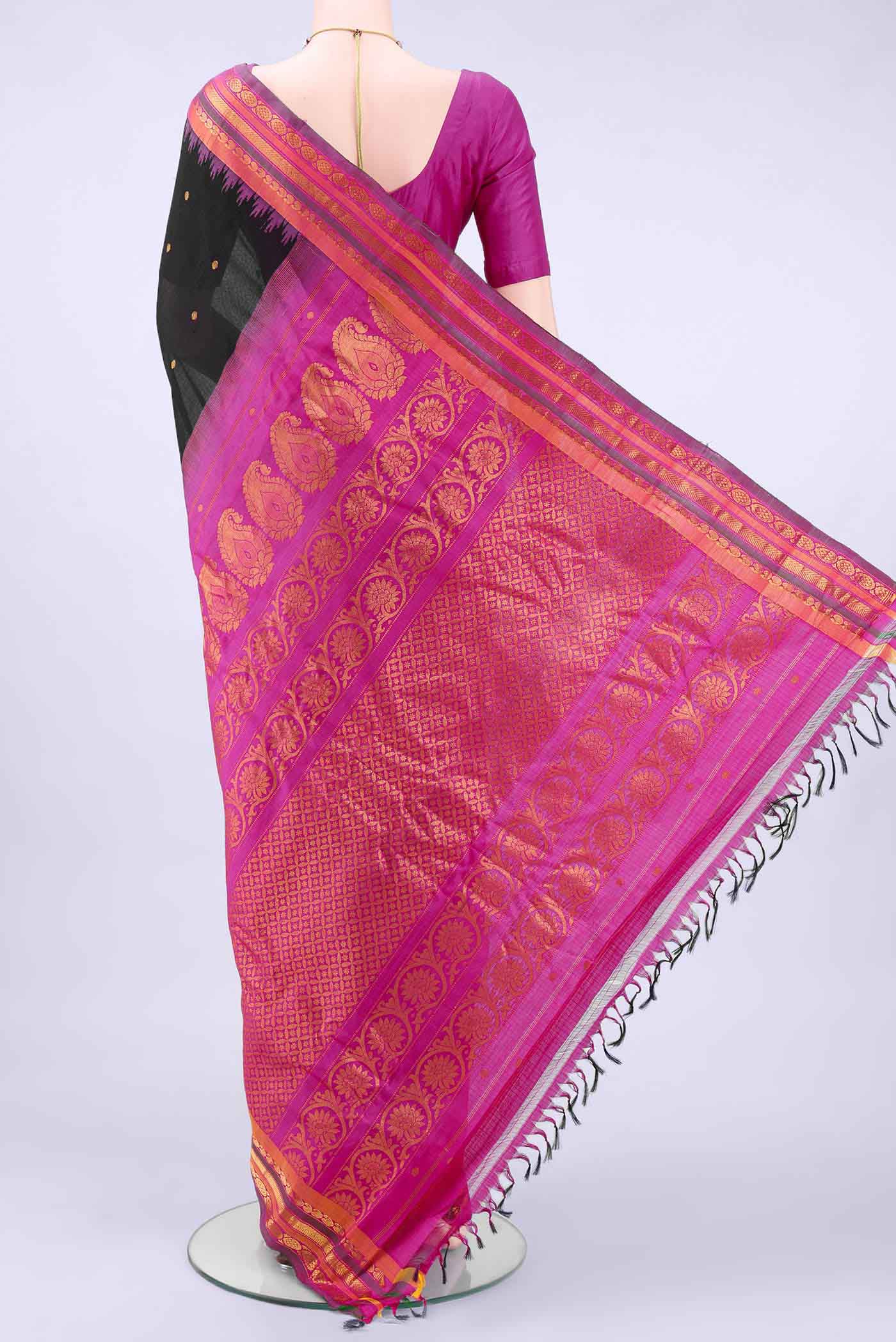 pallu body