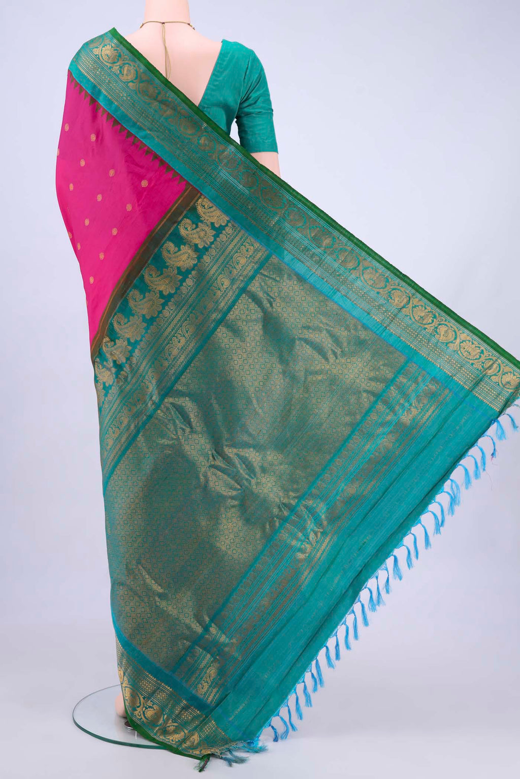 pallu body