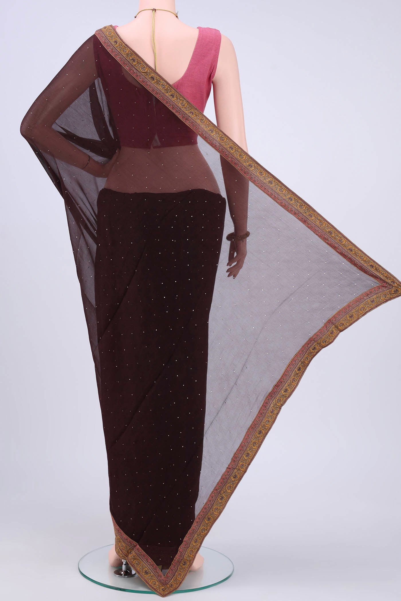 pallu body