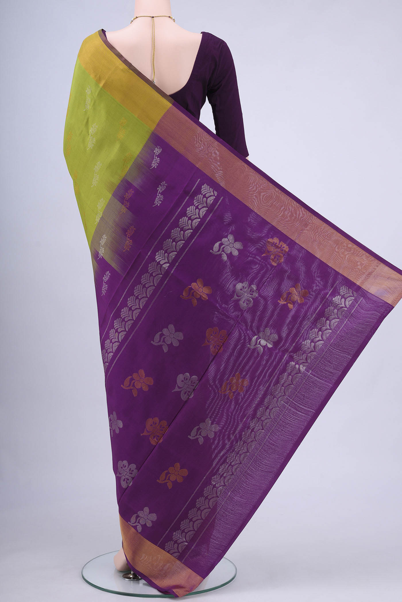 pallu body