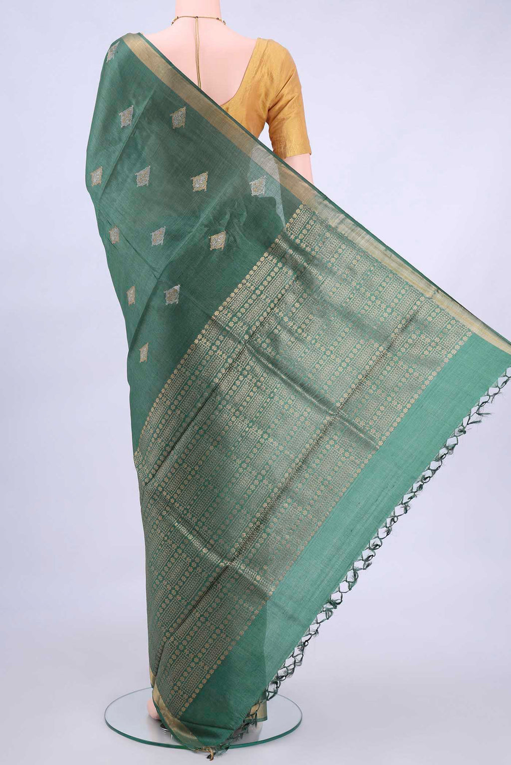 pallu body