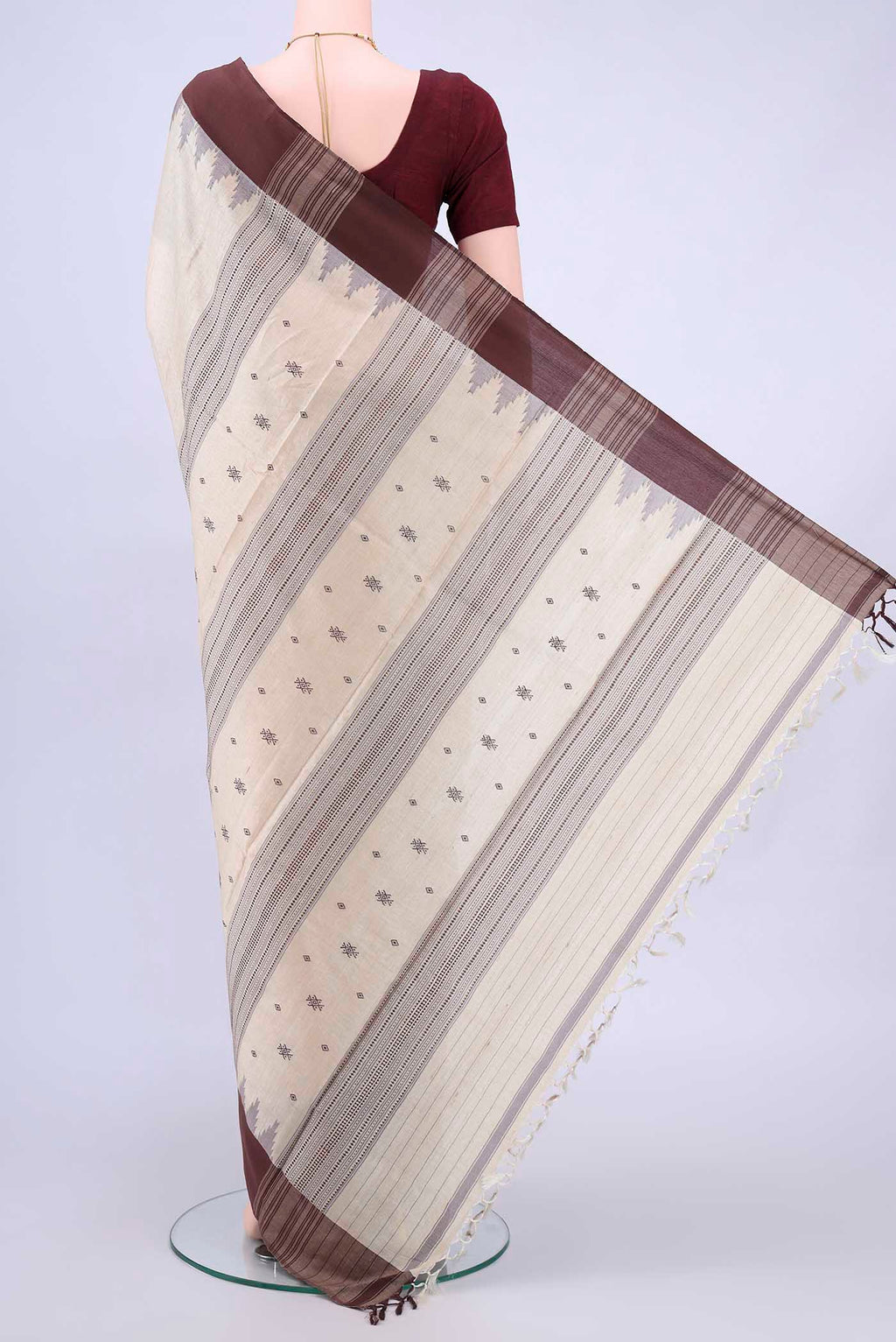 pallu body