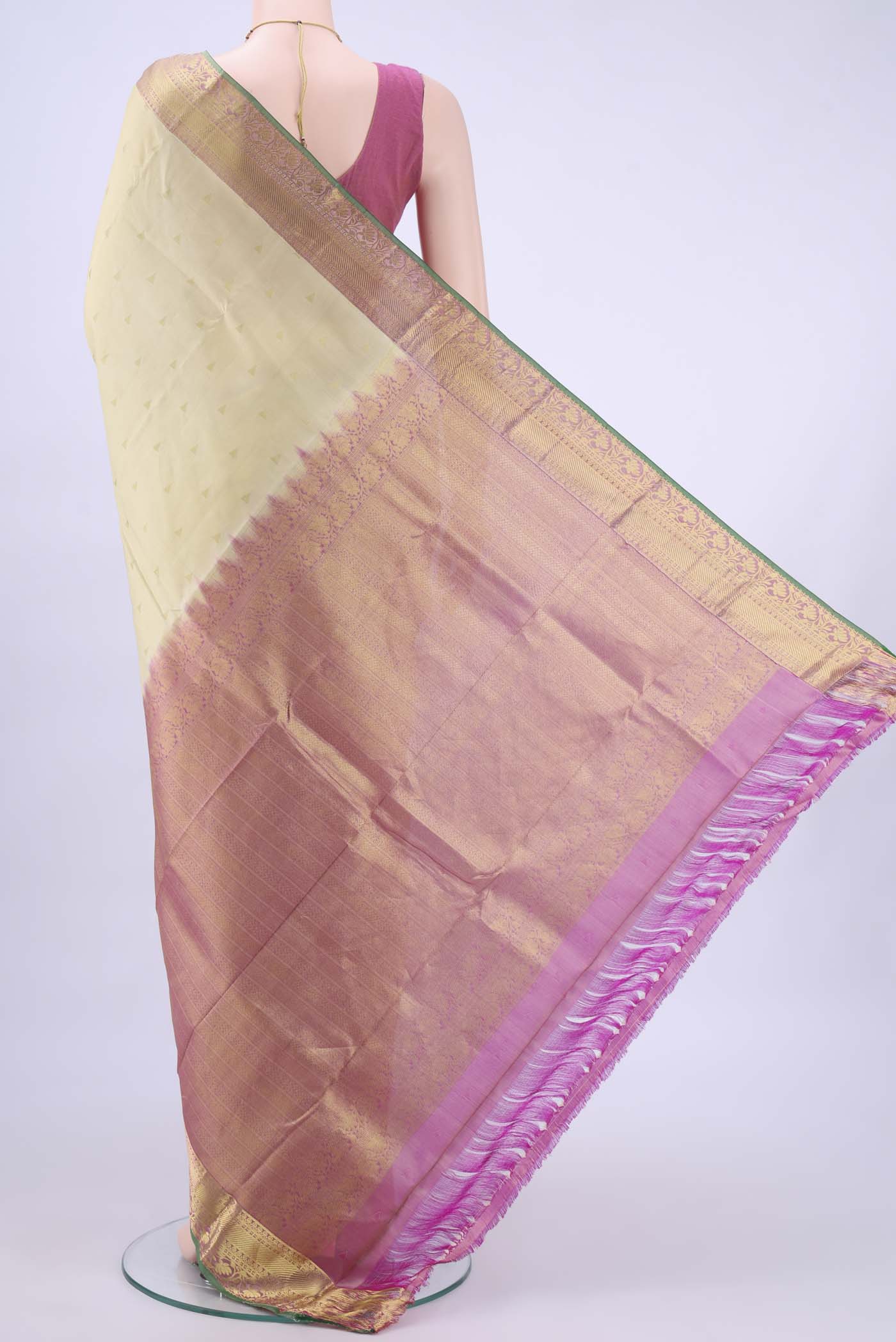 pallu body