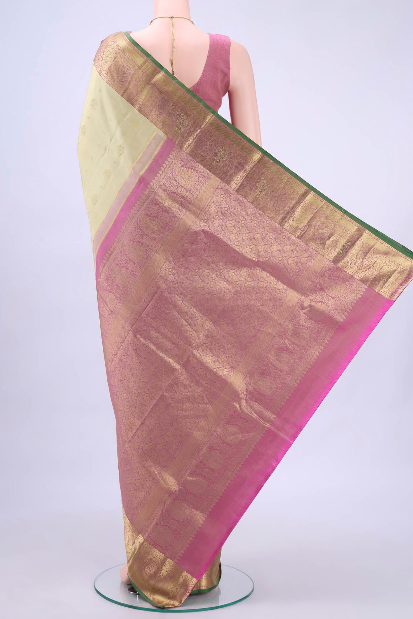 pallu body