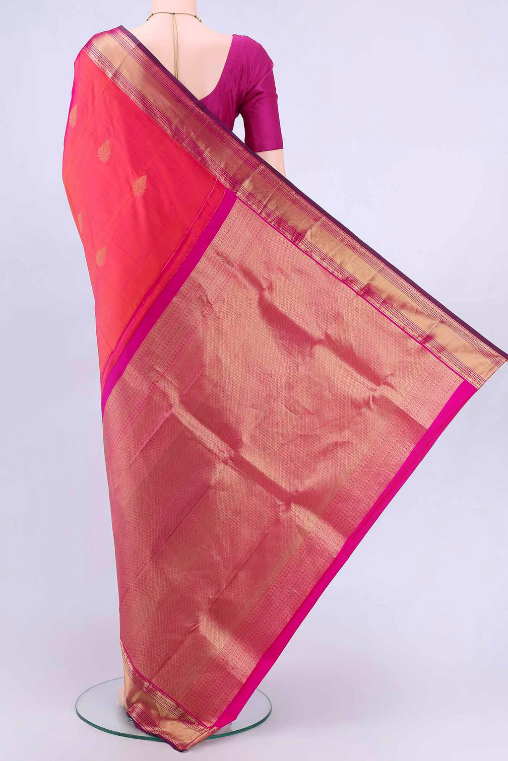 pallu body