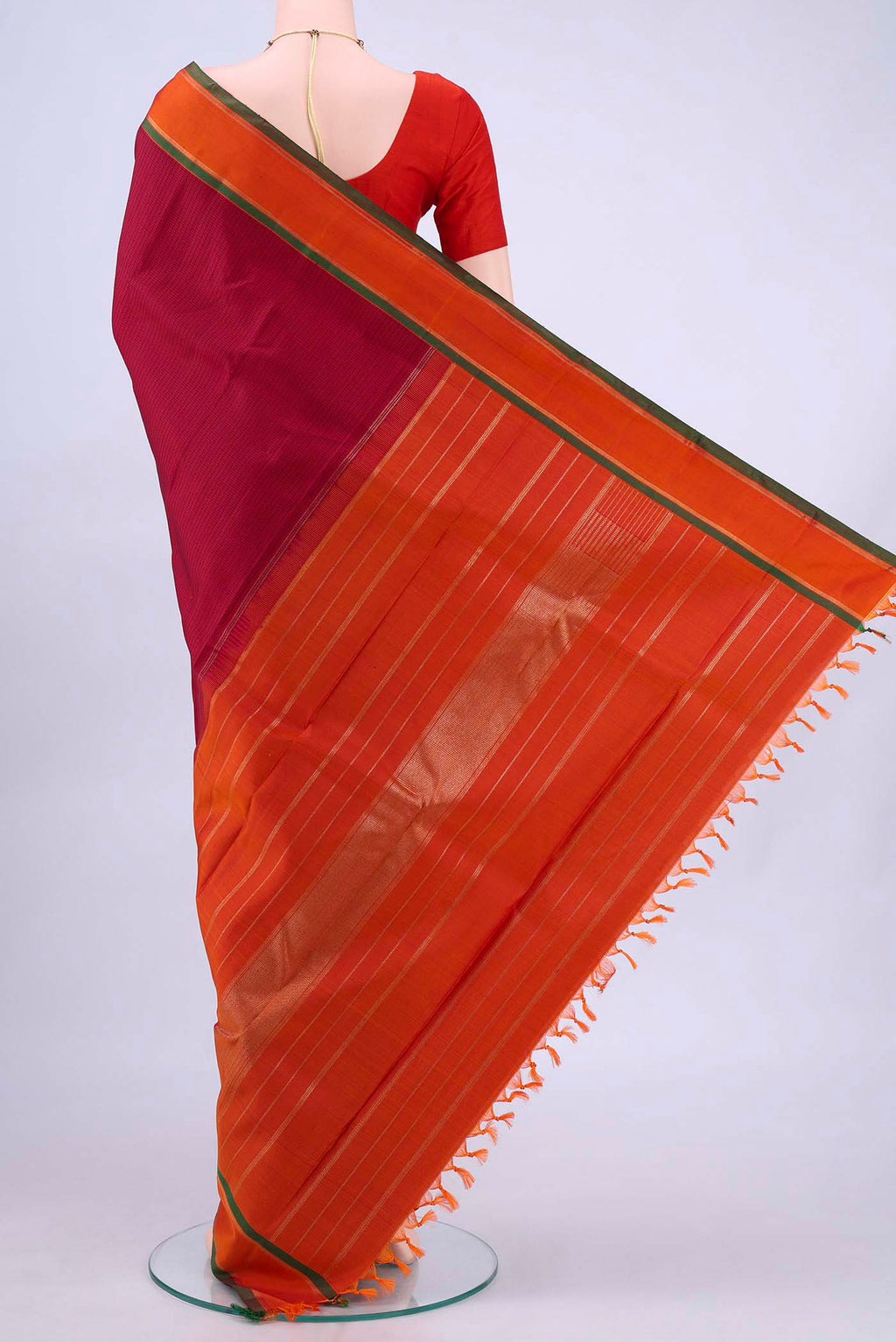 pallu body