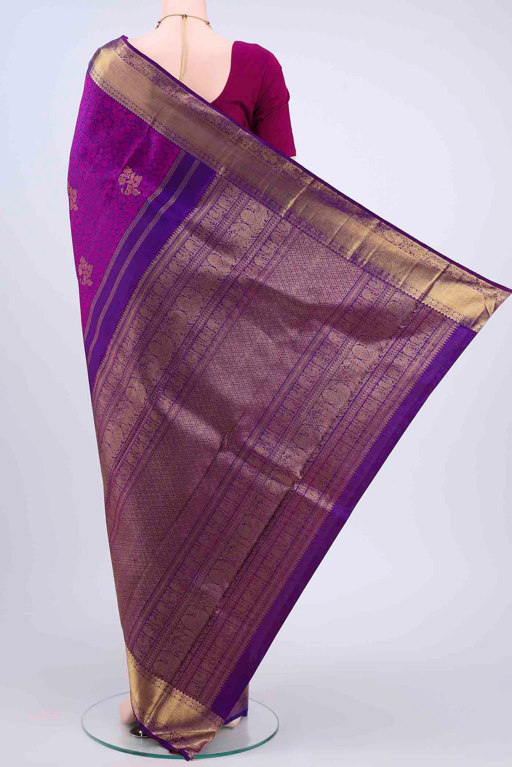 pallu body