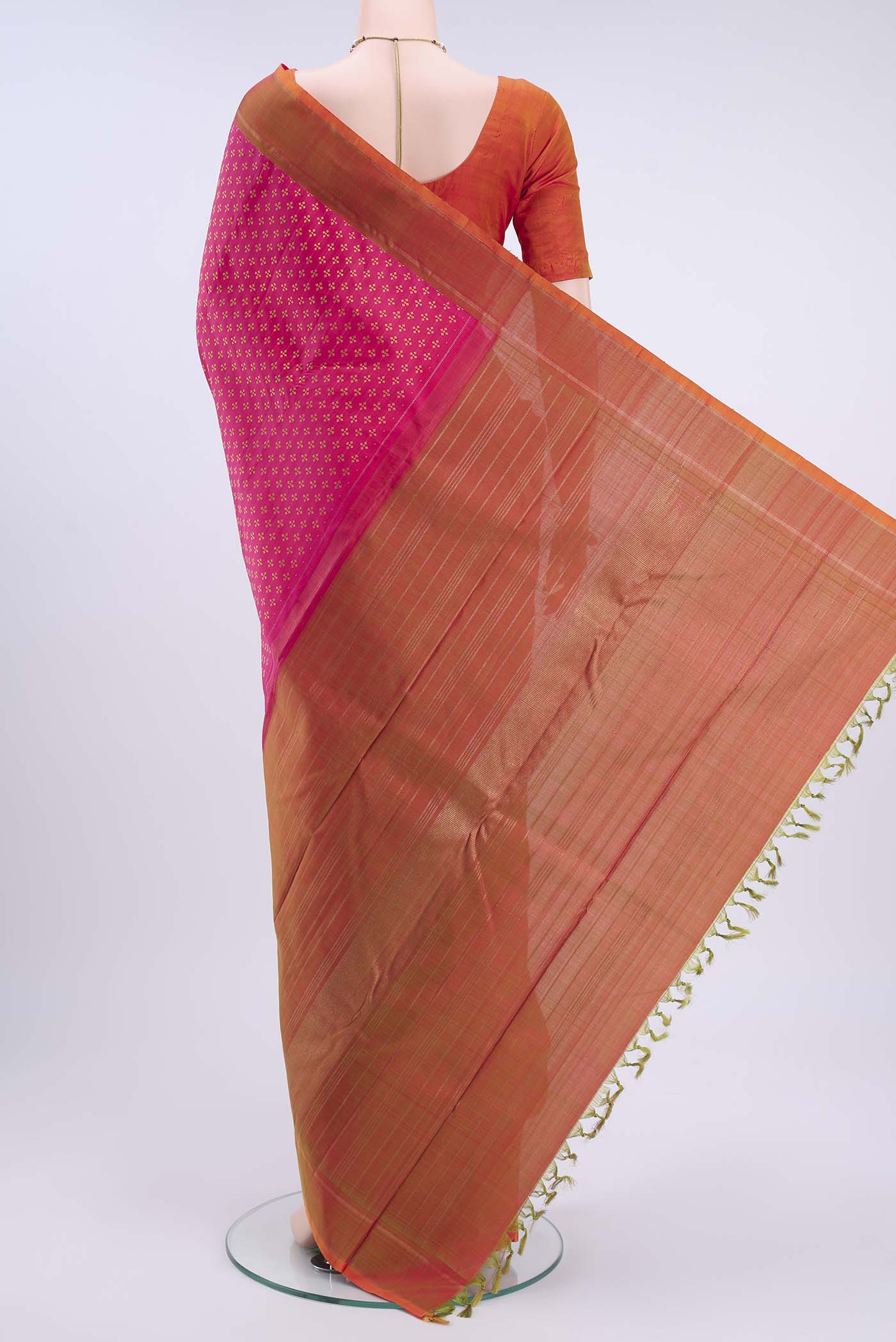 pallu body