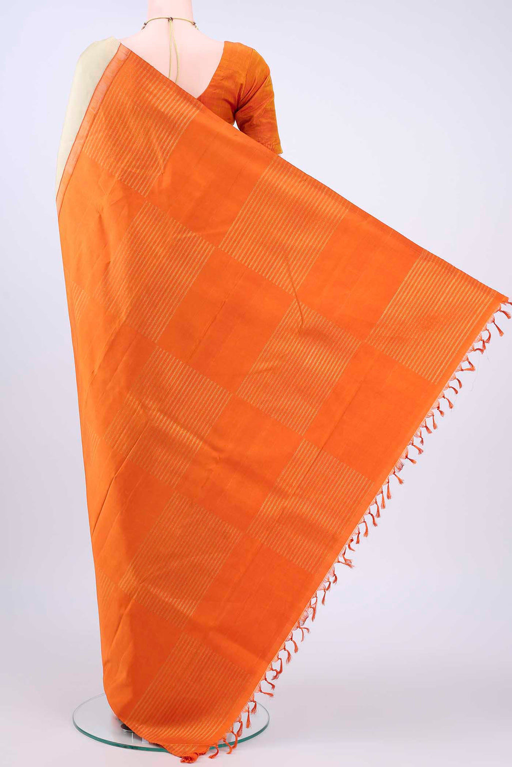 pallu body