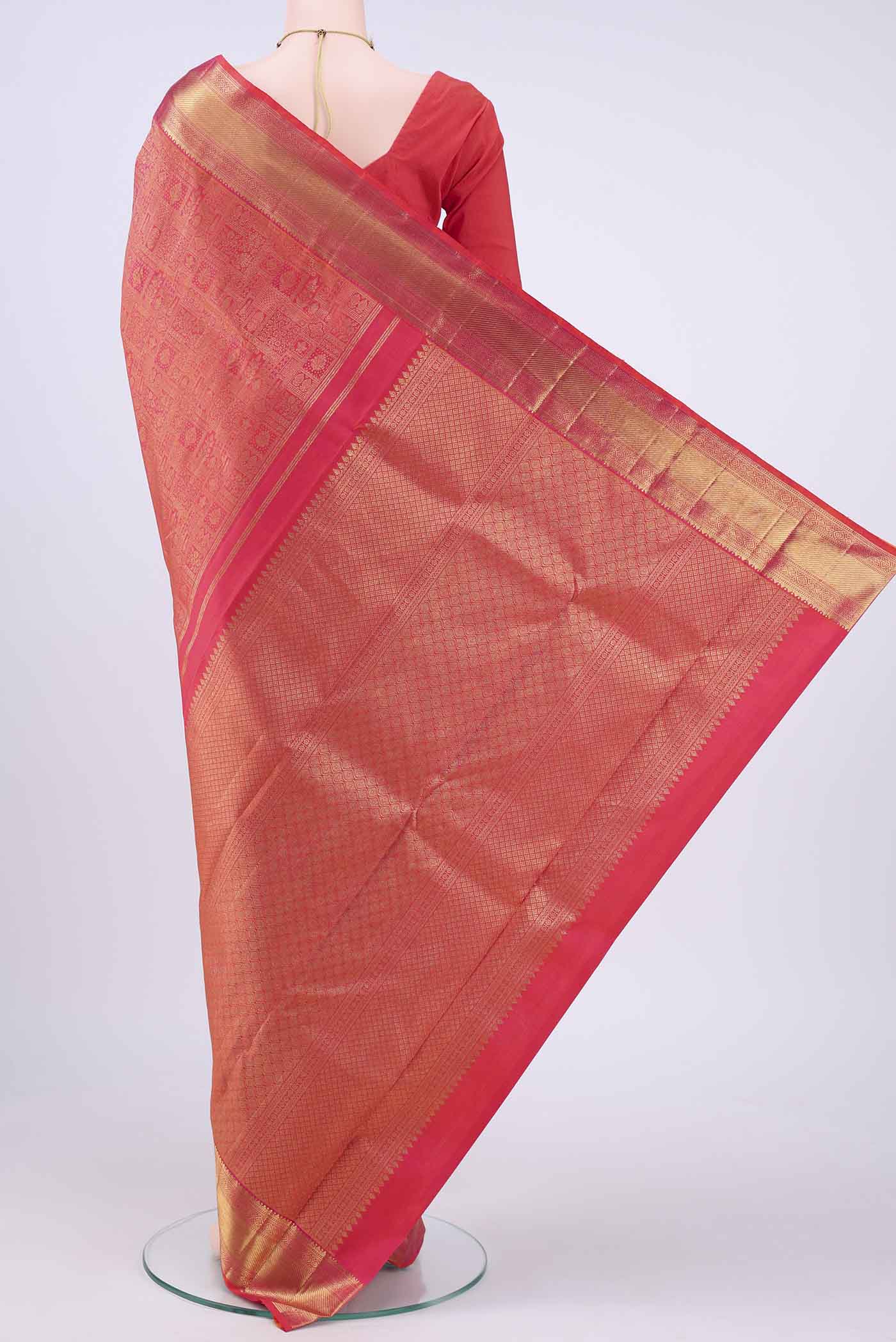 pallu body