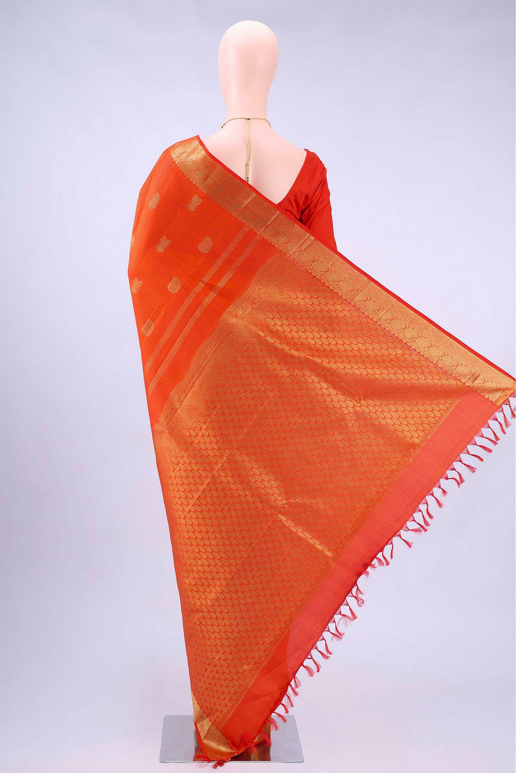 pallu body