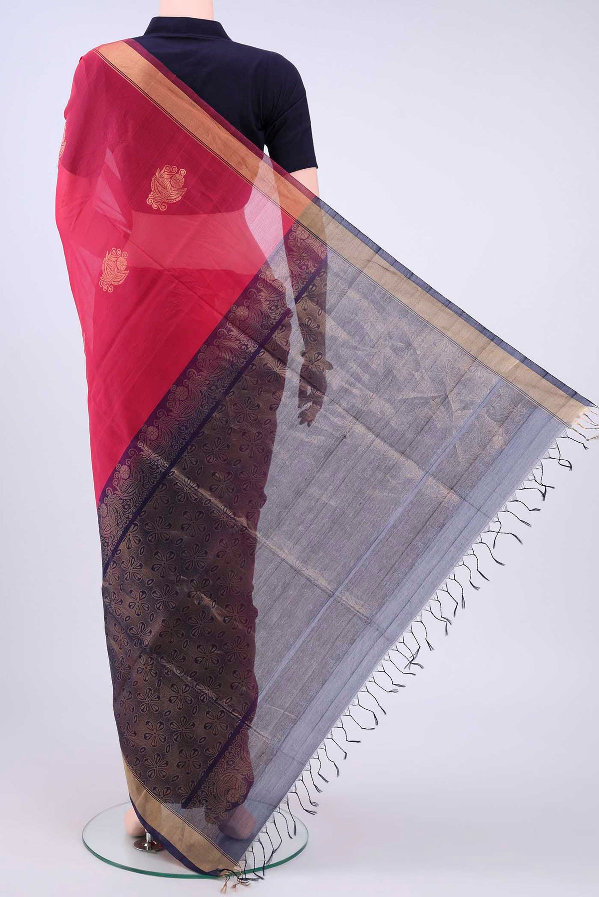 Flat view of Imperial Pink Kora Cotton Saree with Zari Butta on the body and Thin Zari Line