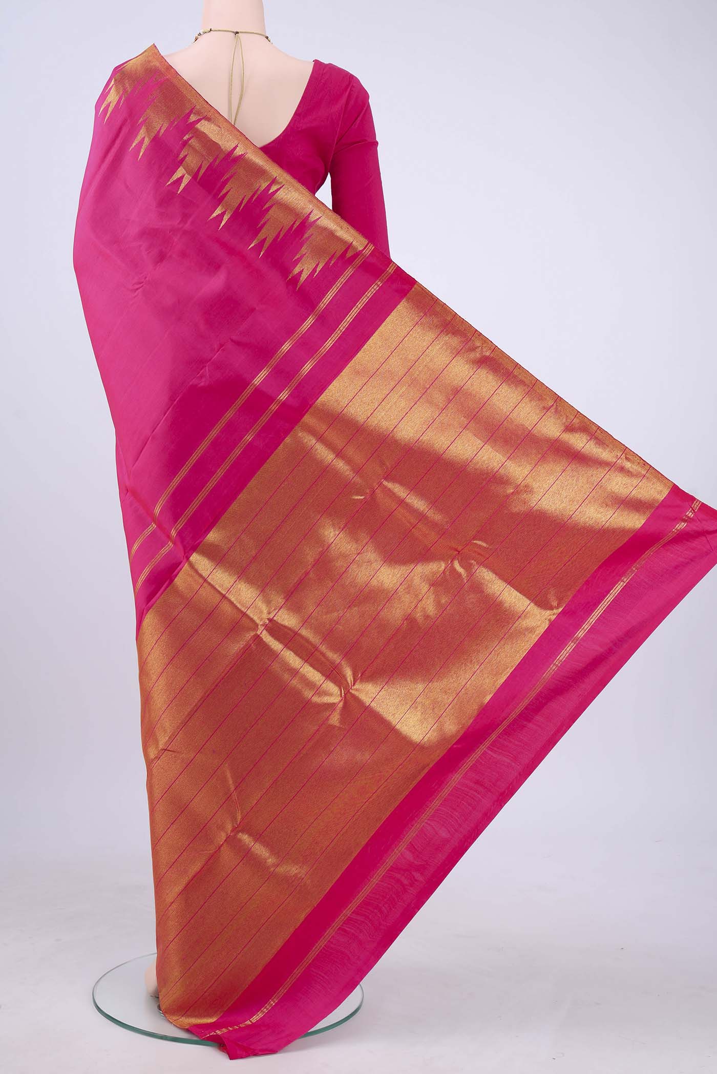 pallu body