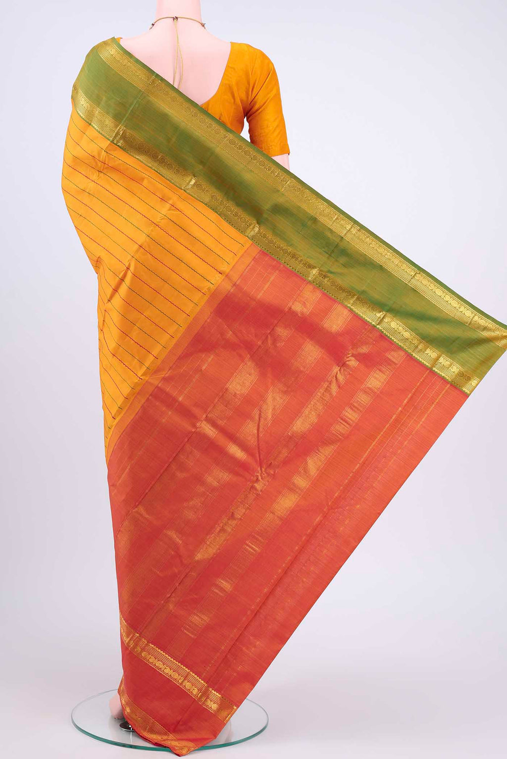 pallu body
