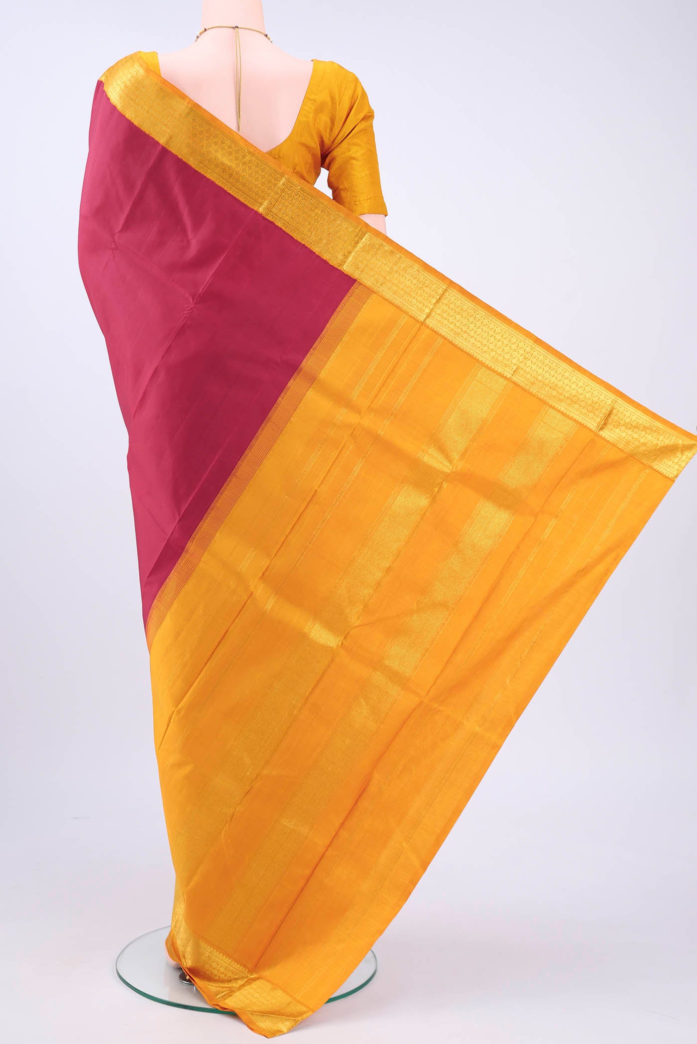 pallu body