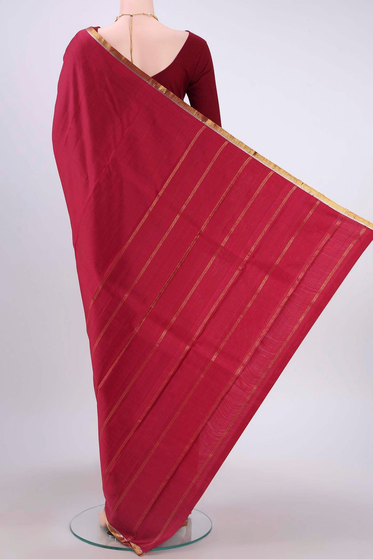 Flat view of Maroon Dual Tone Kanchipuram Silk Saree with Plain Body and Zari Border