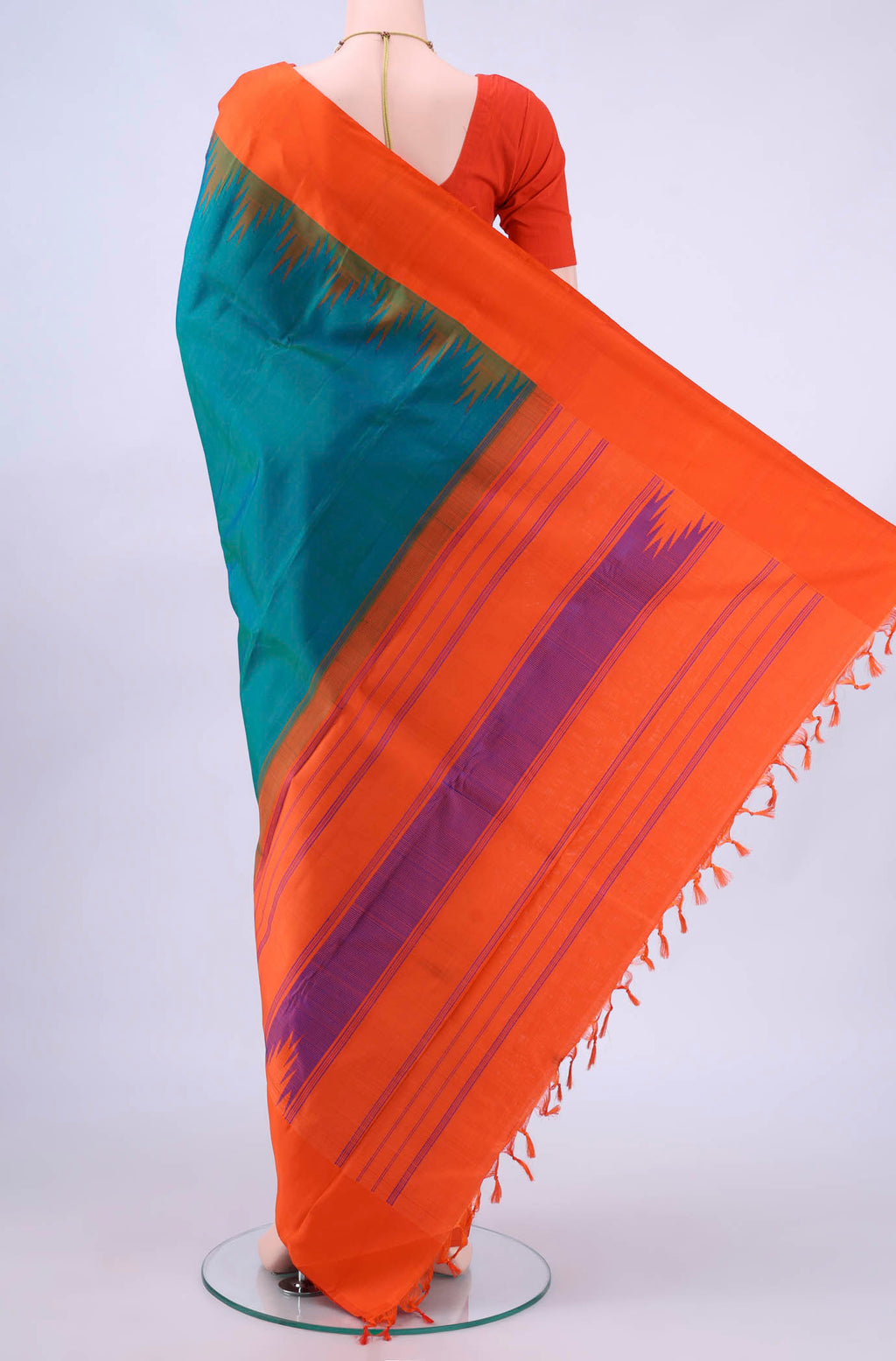 pallu body