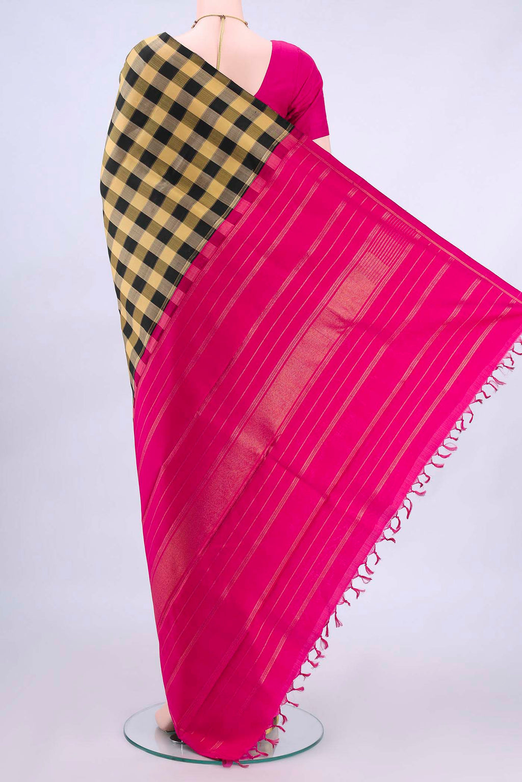 pallu body