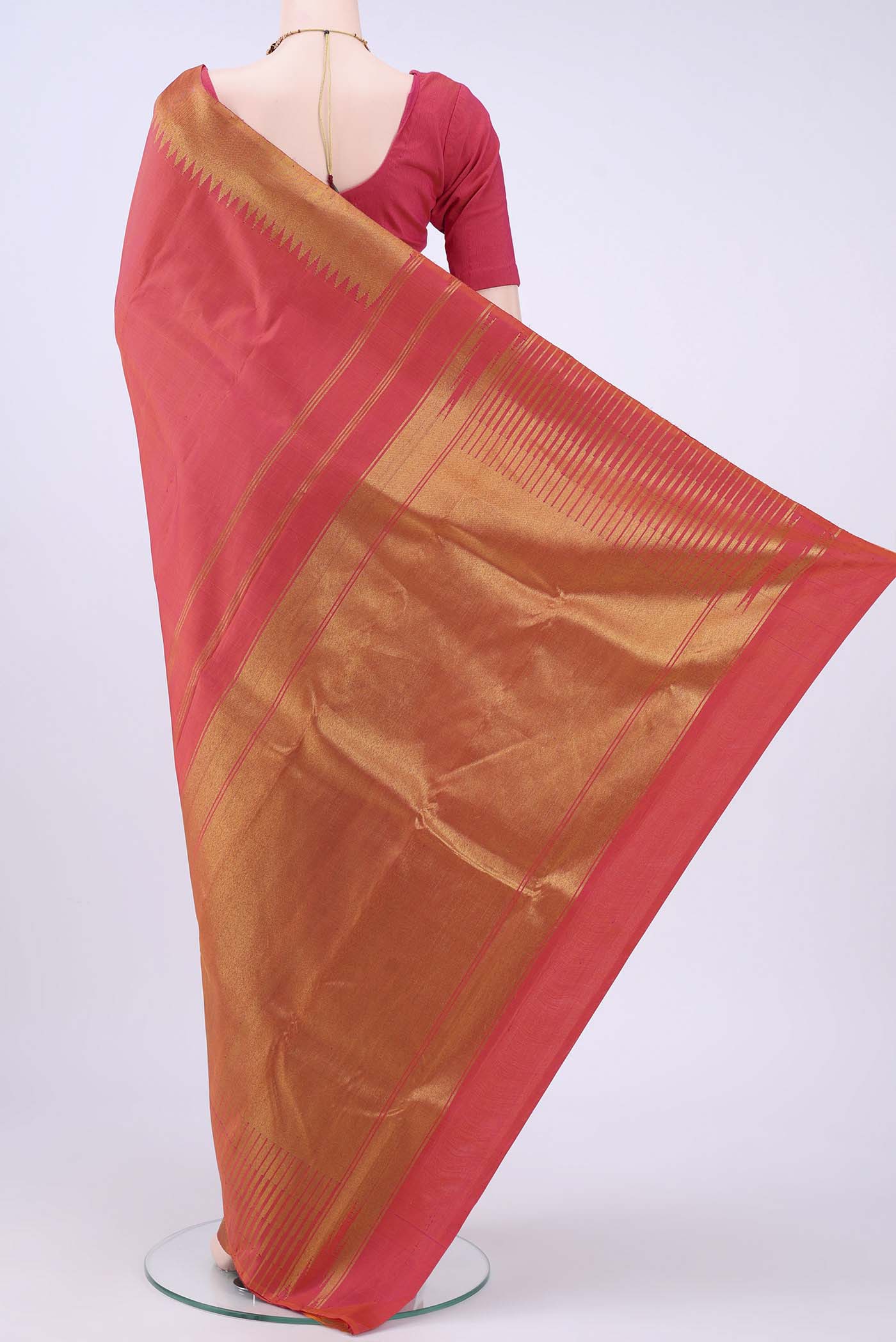 pallu body
