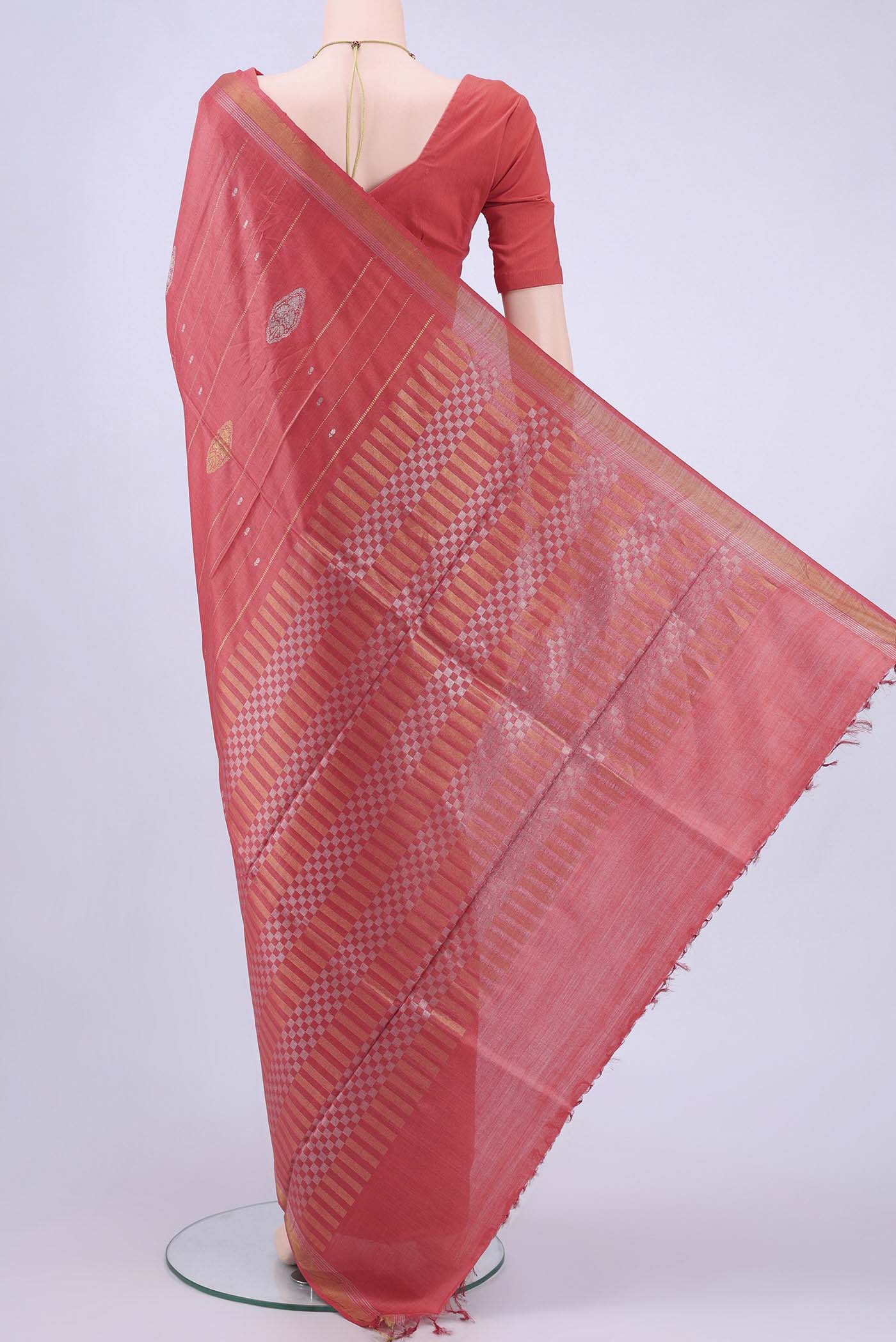 pallu body