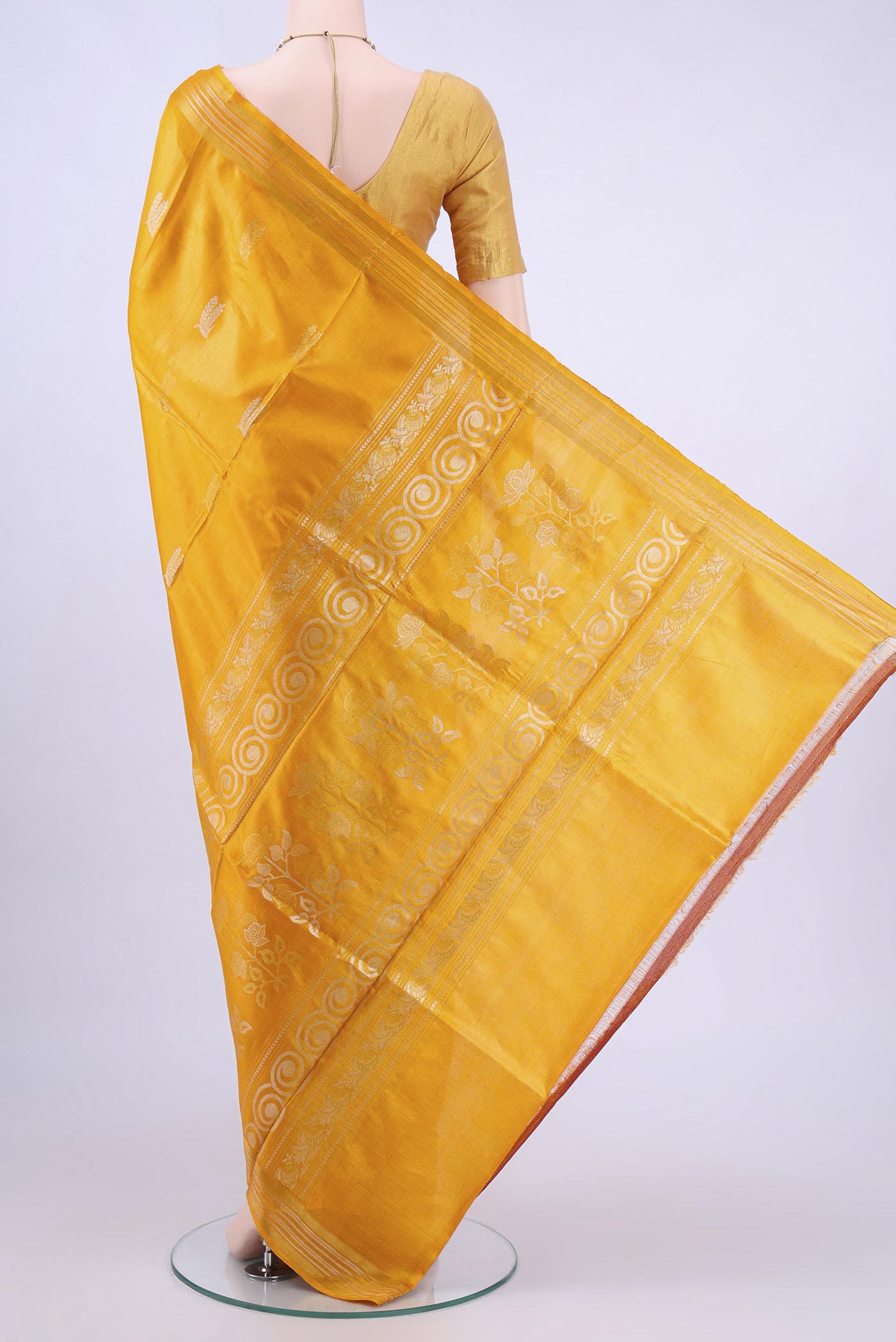 pallu body