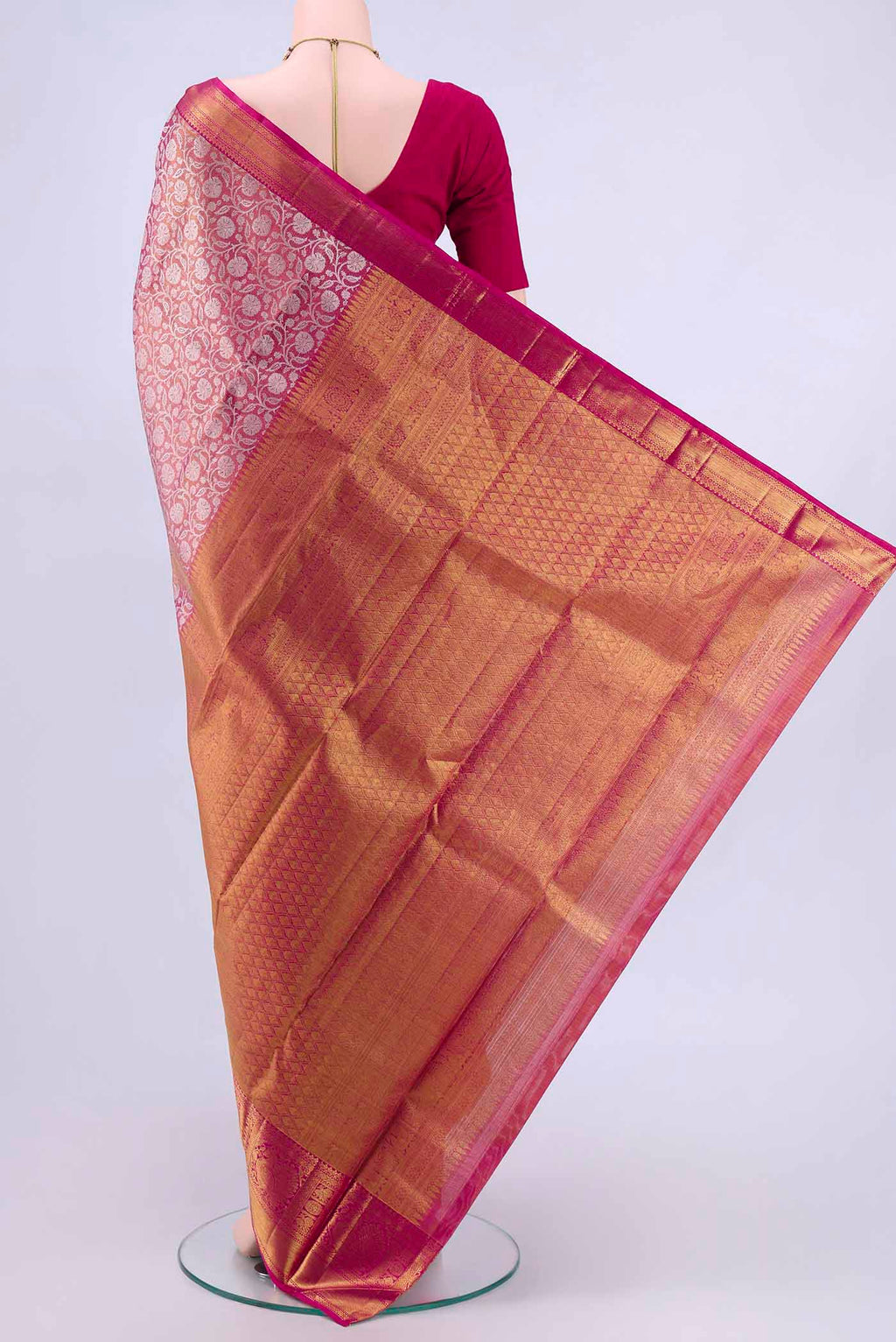 pallu body
