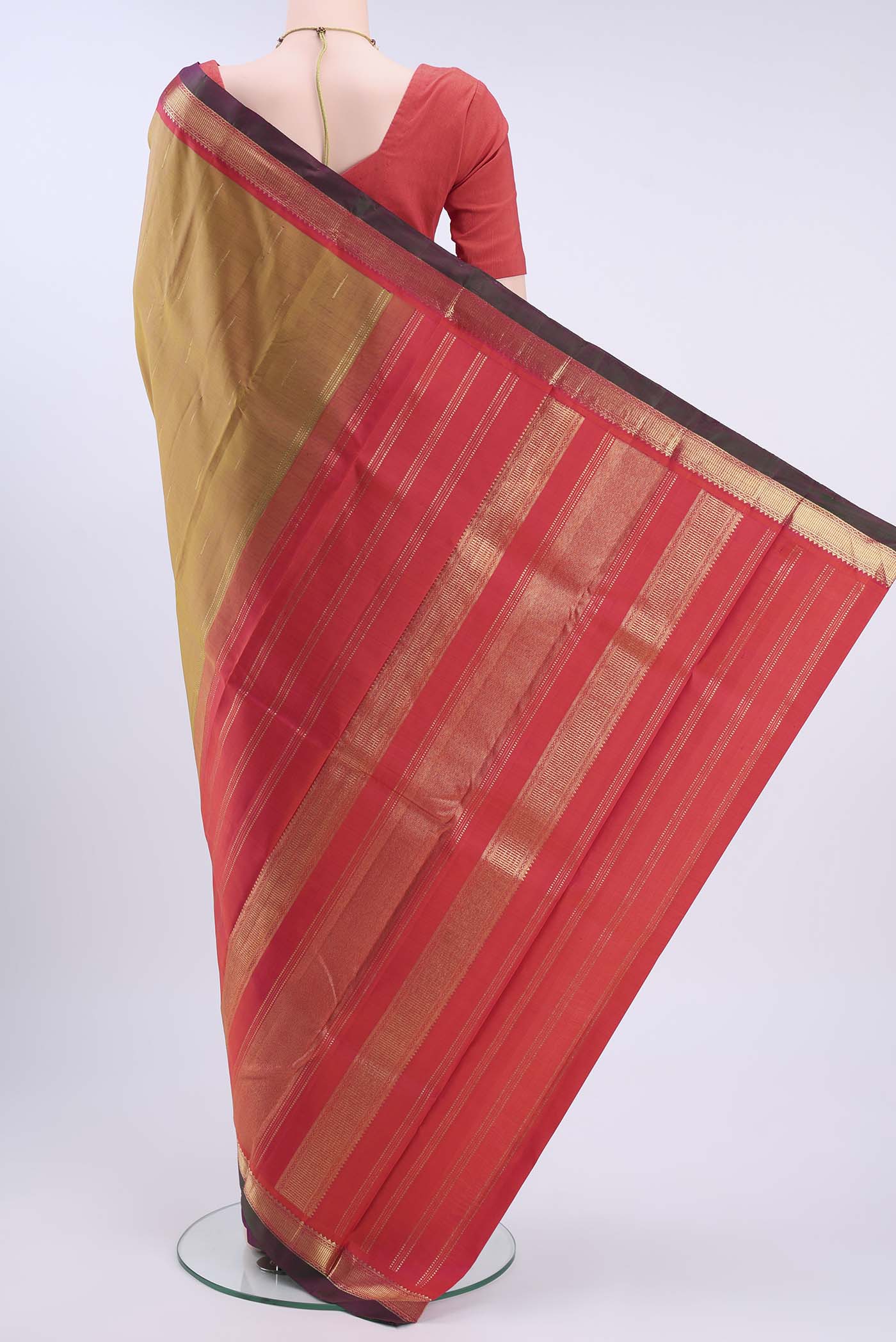 pallu body