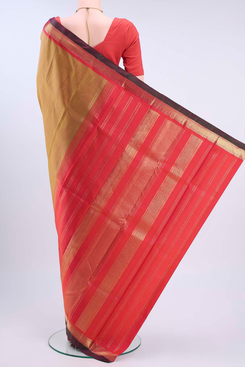 pallu body