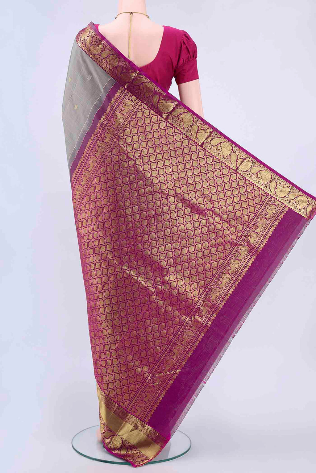 pallu body