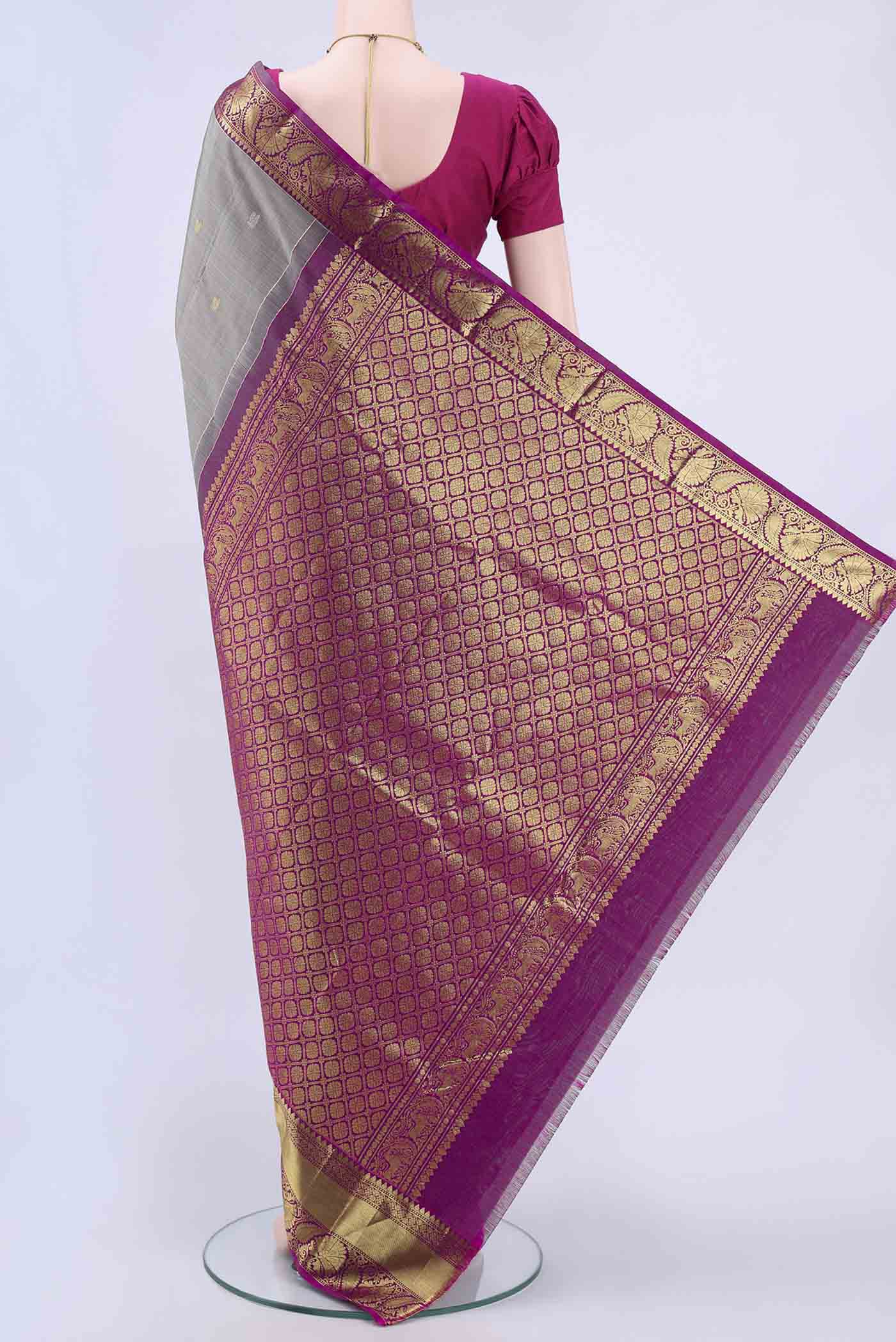 pallu body