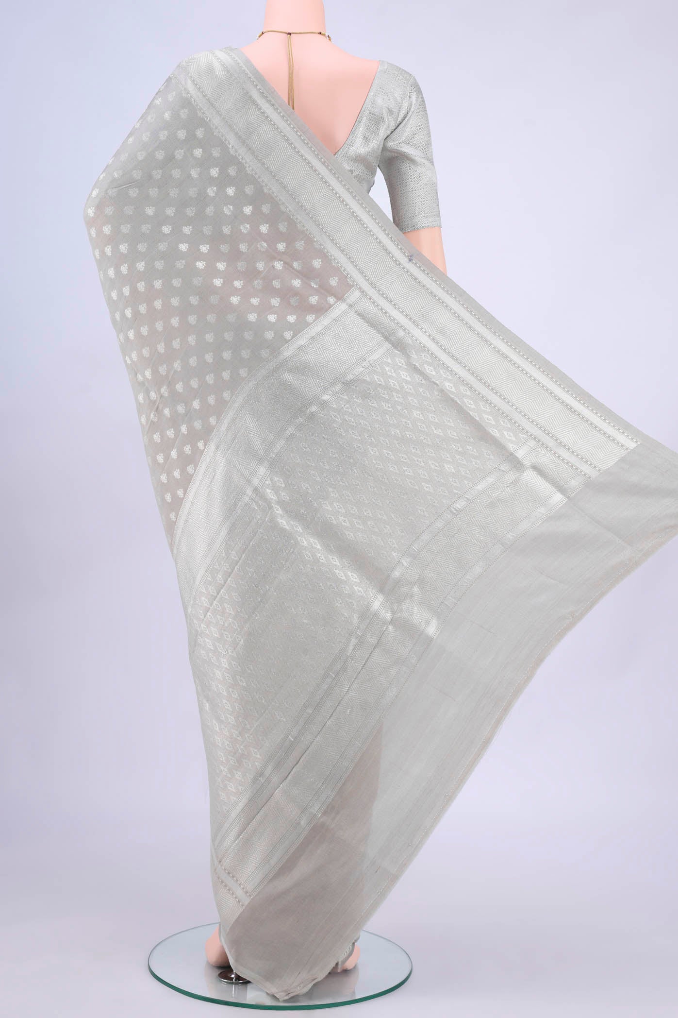 pallu body