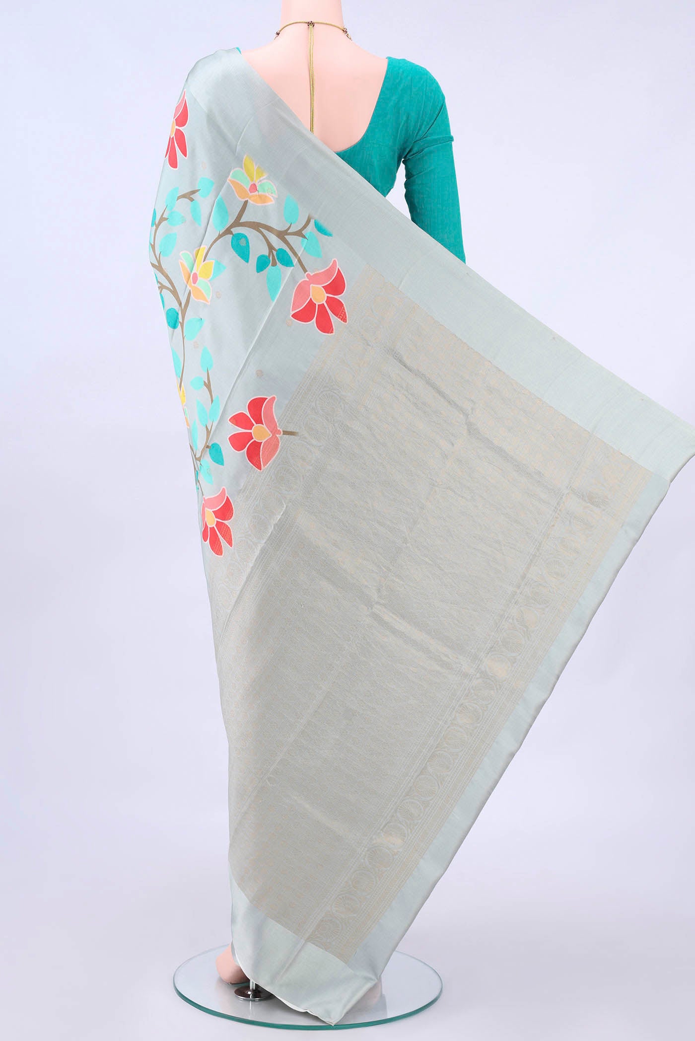 pallu body