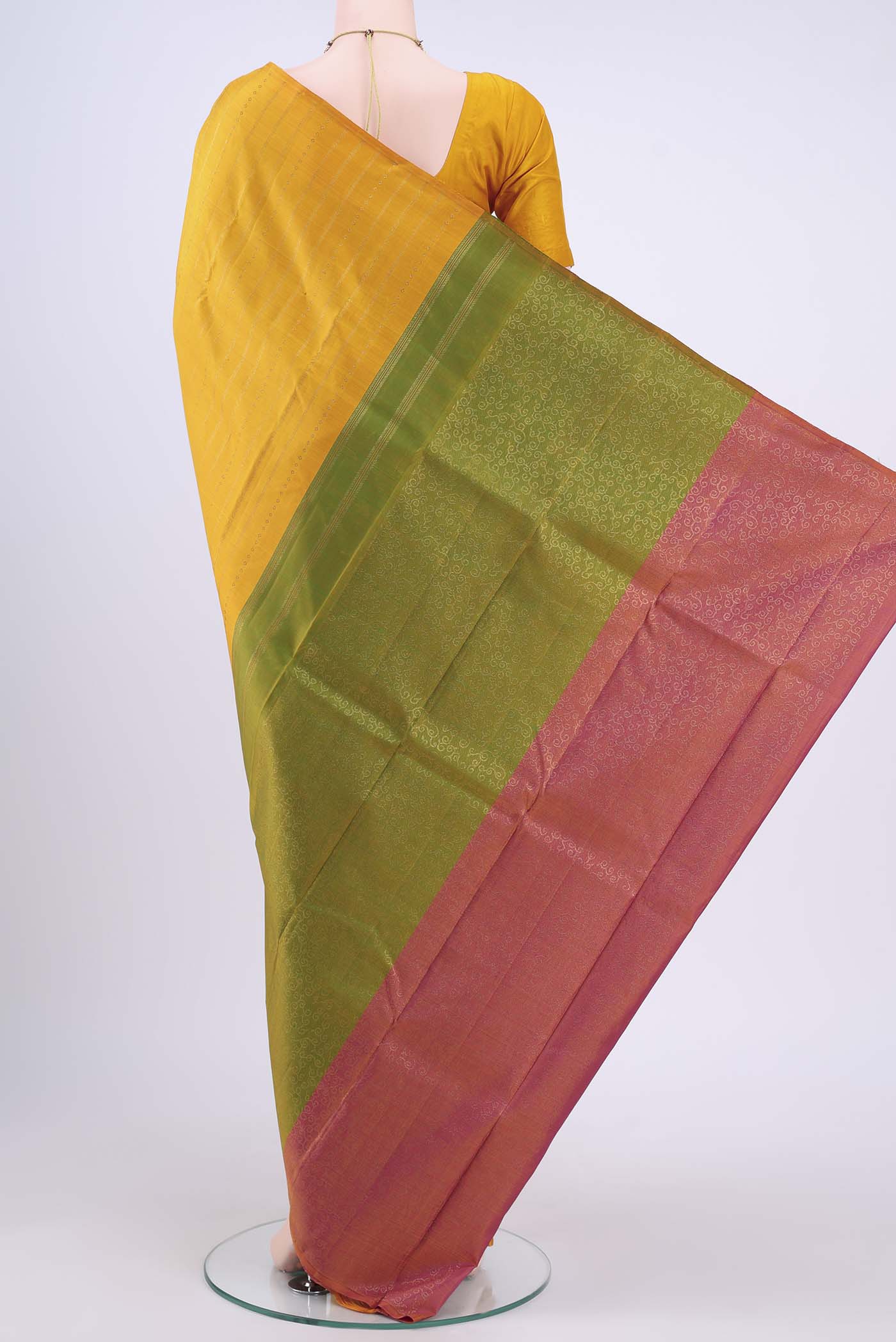 pallu body