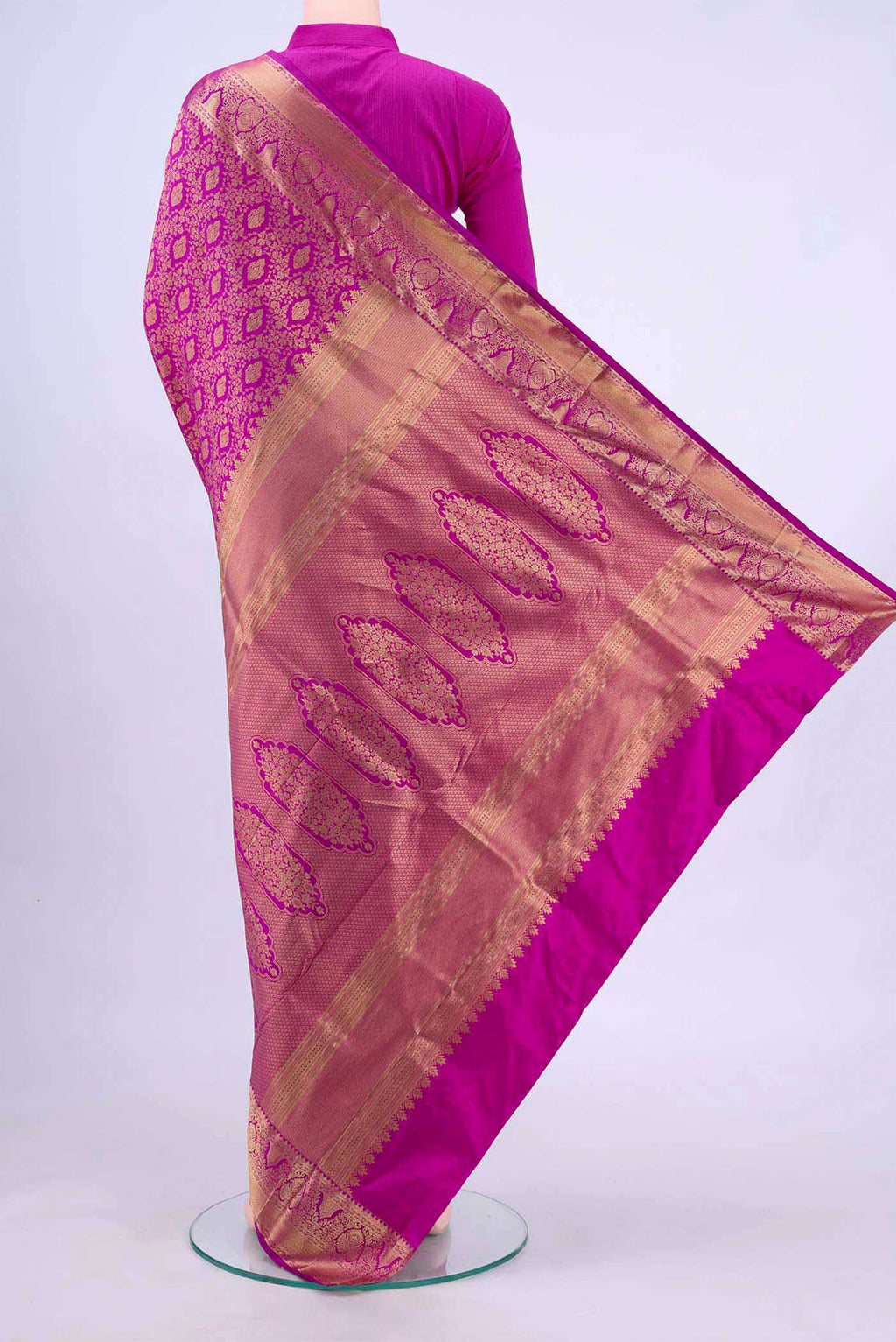 pallu body