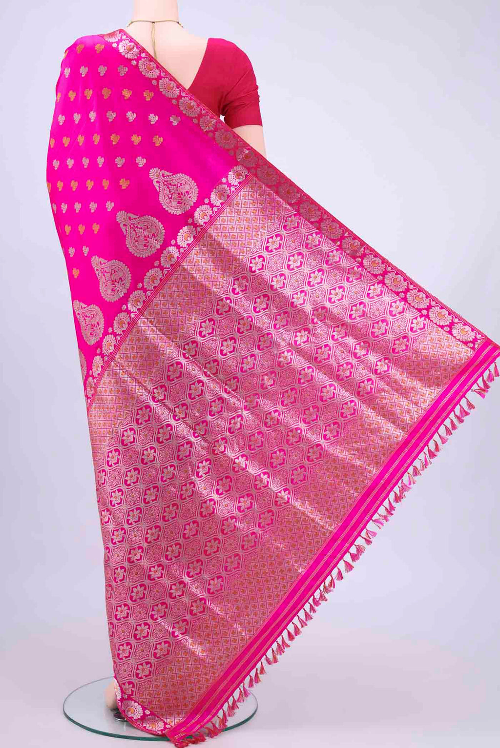 pallu body