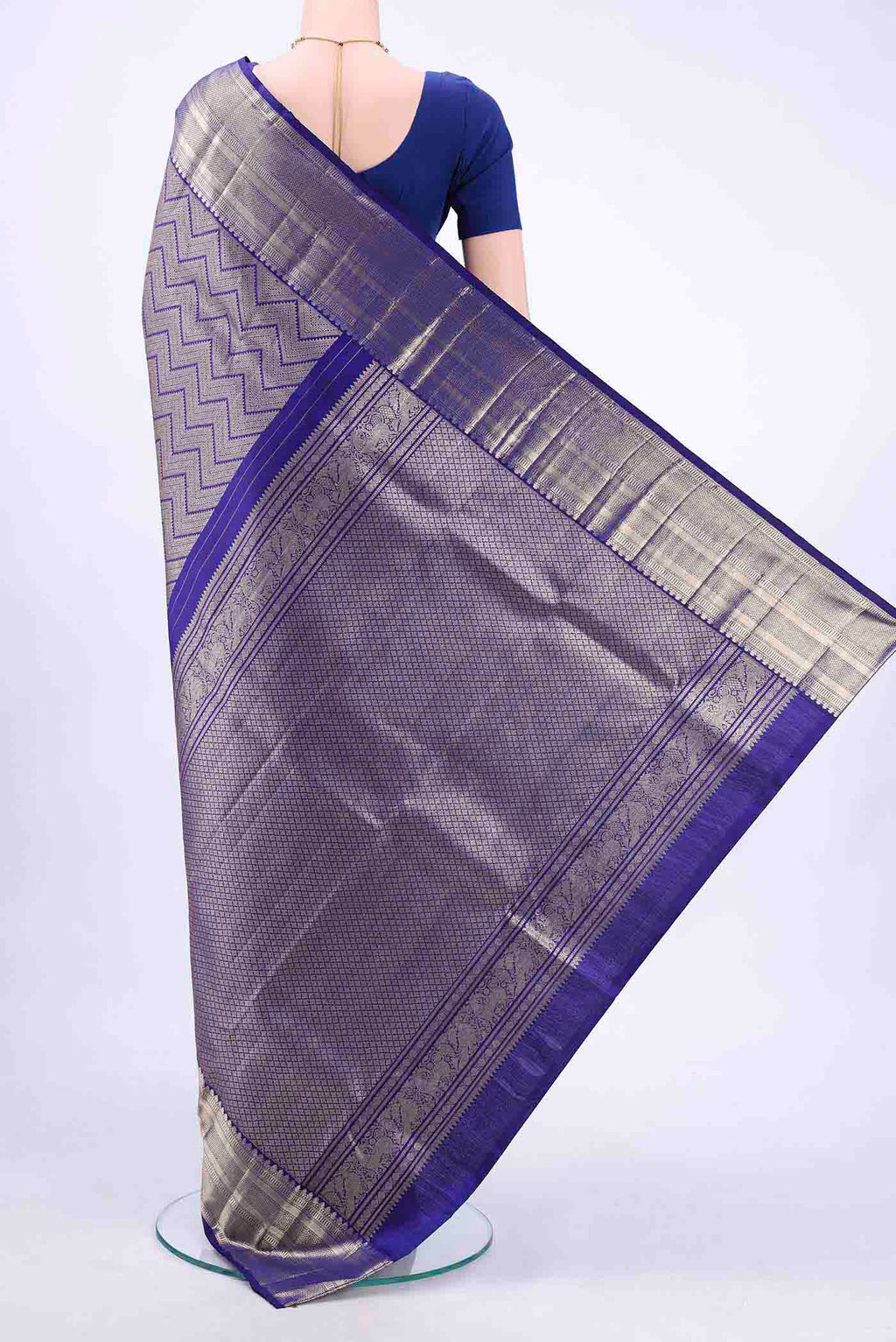 pallu body