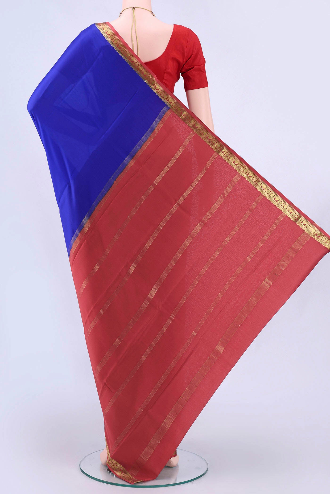 pallu body