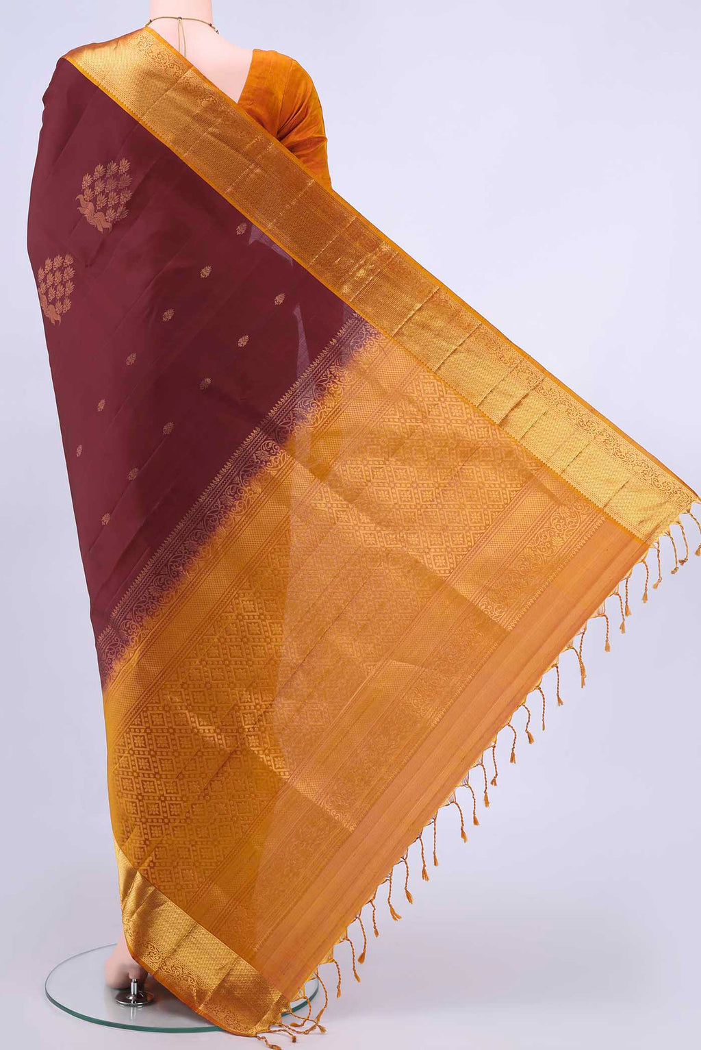 pallu body