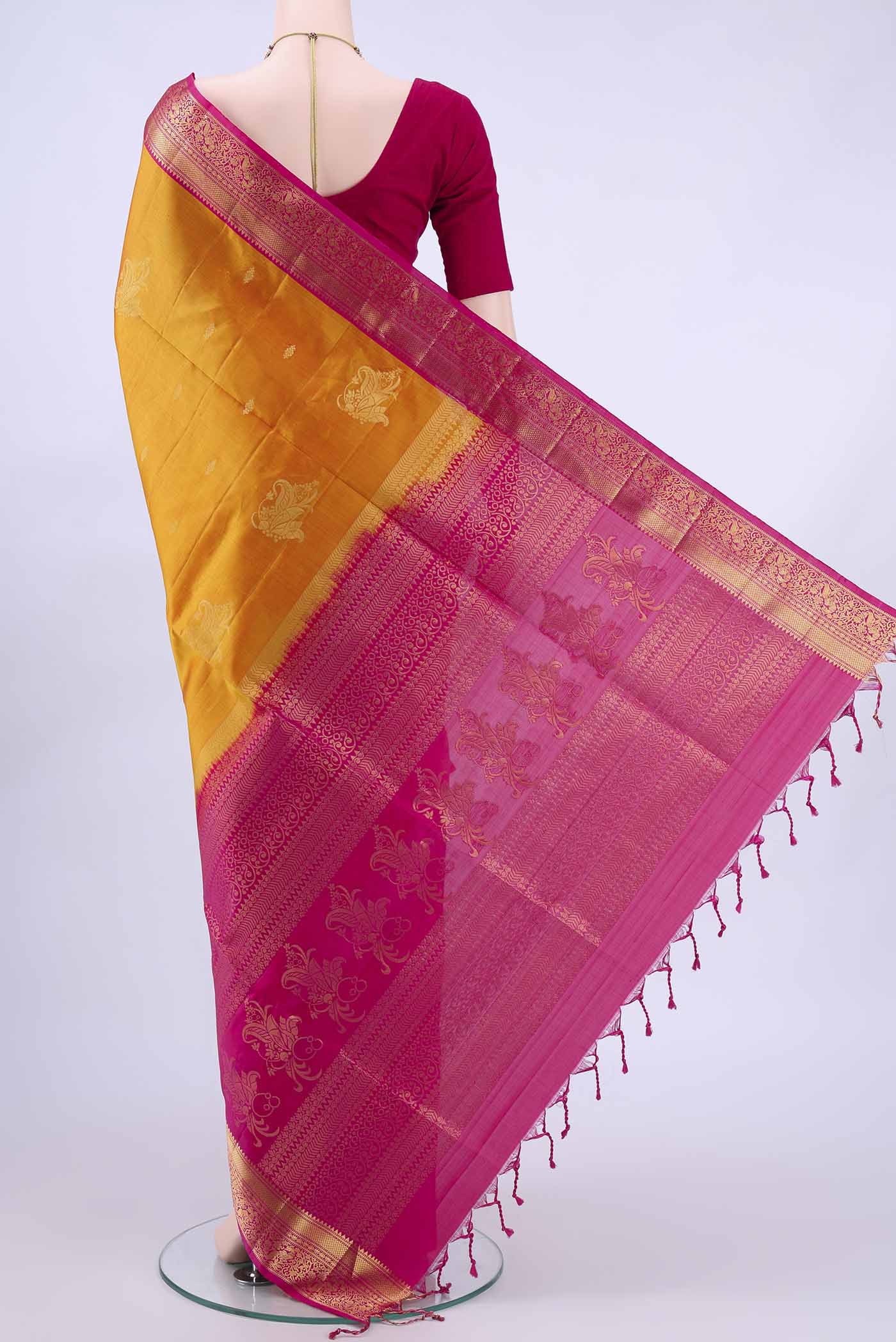 pallu body
